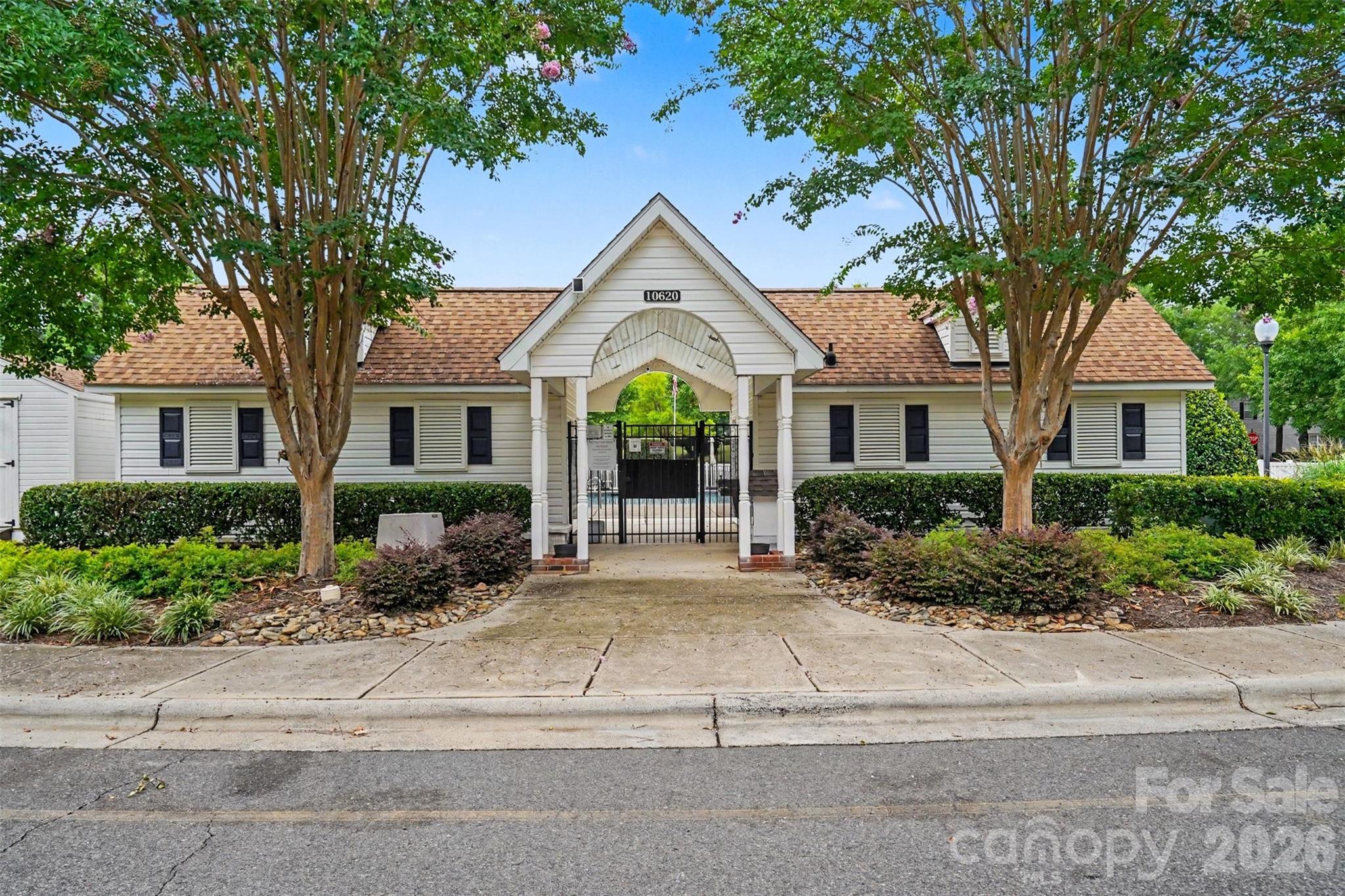 10729 Yellow Tail Court Property Photo 31