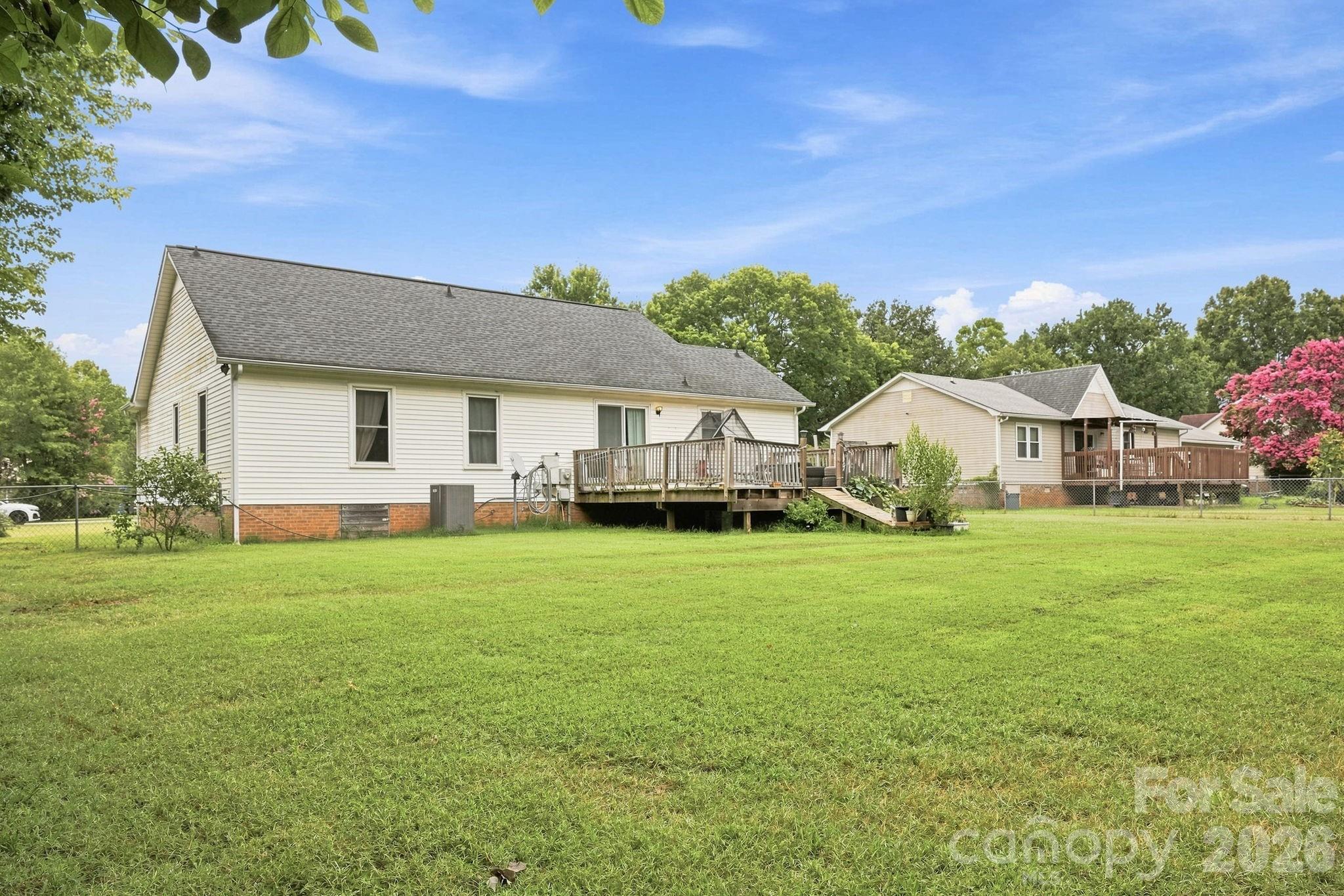 610 Winding Way Drive Property Photo 6