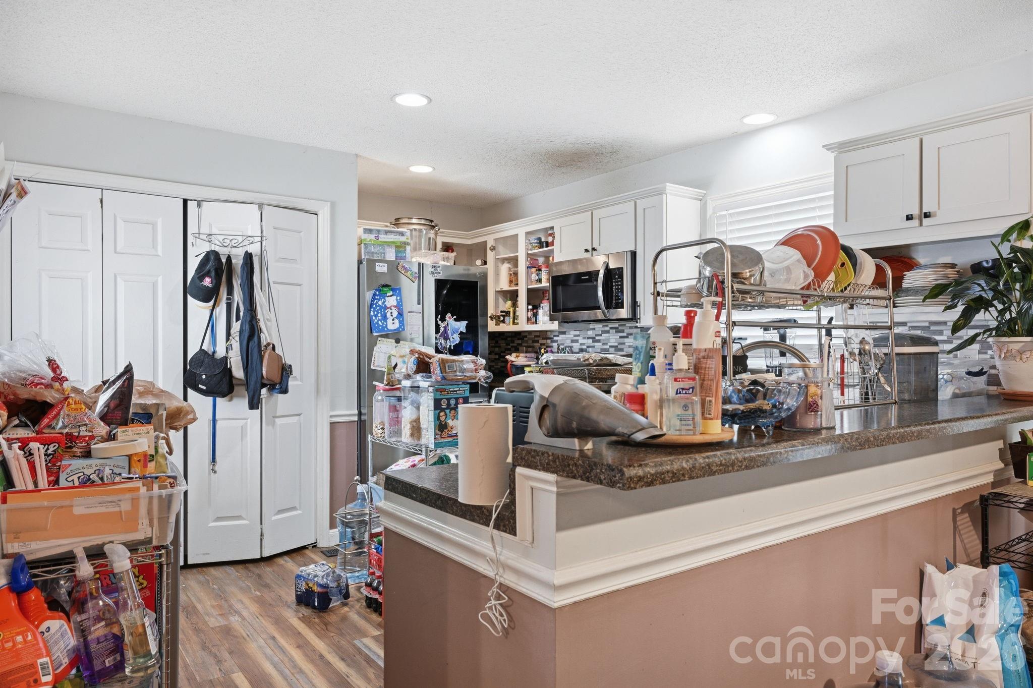 610 Winding Way Drive Property Photo 11
