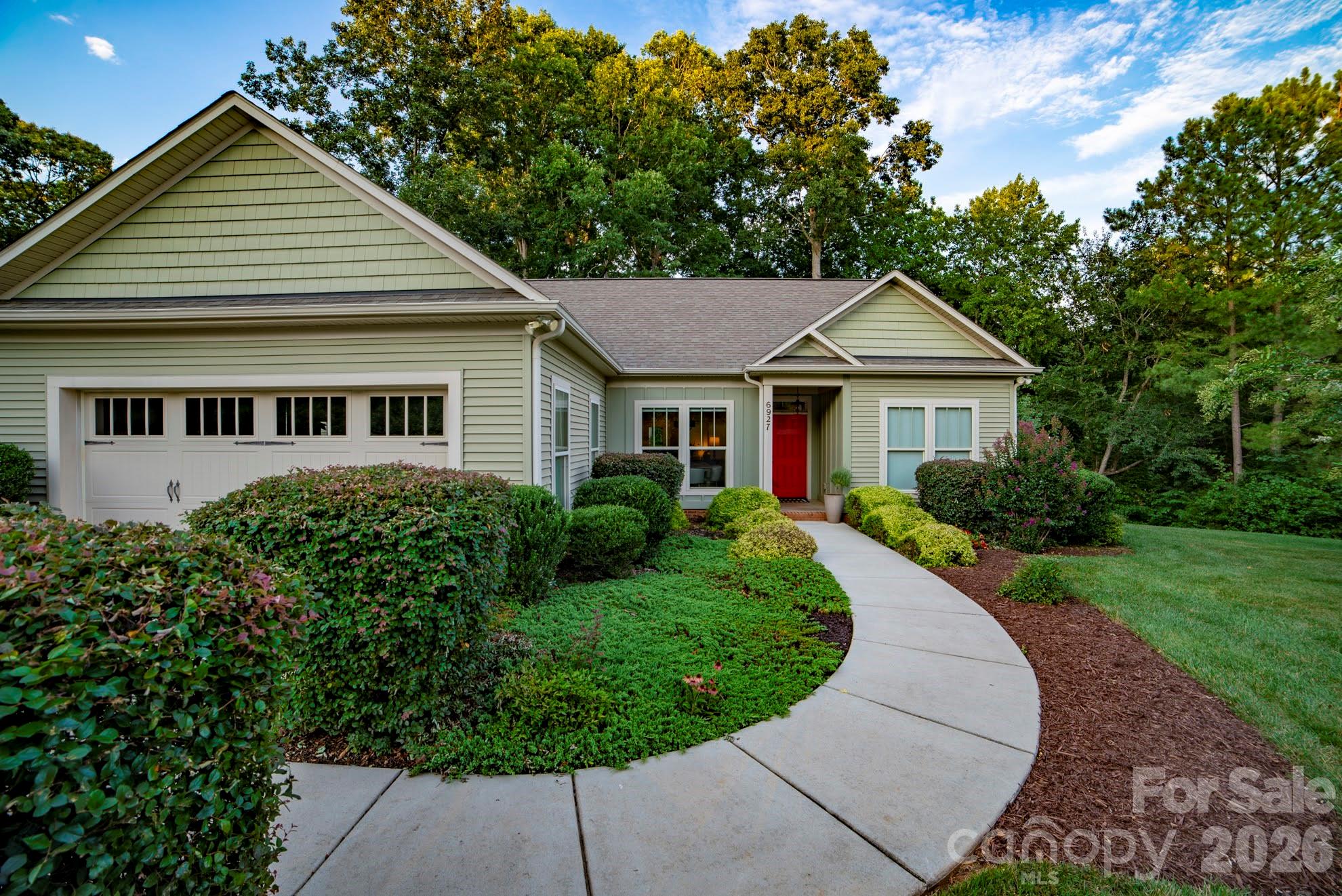 6927 Cinder Run Property Photo 2