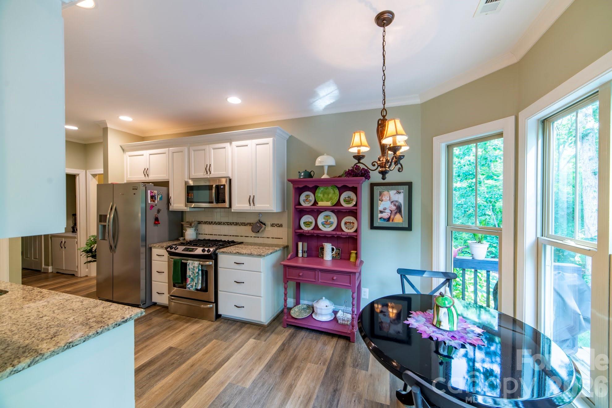 6927 Cinder Run Property Photo 17