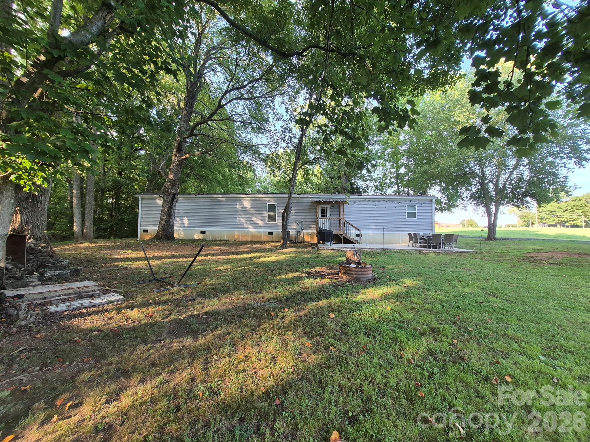 6373 Dixie Lane Property Photo 1