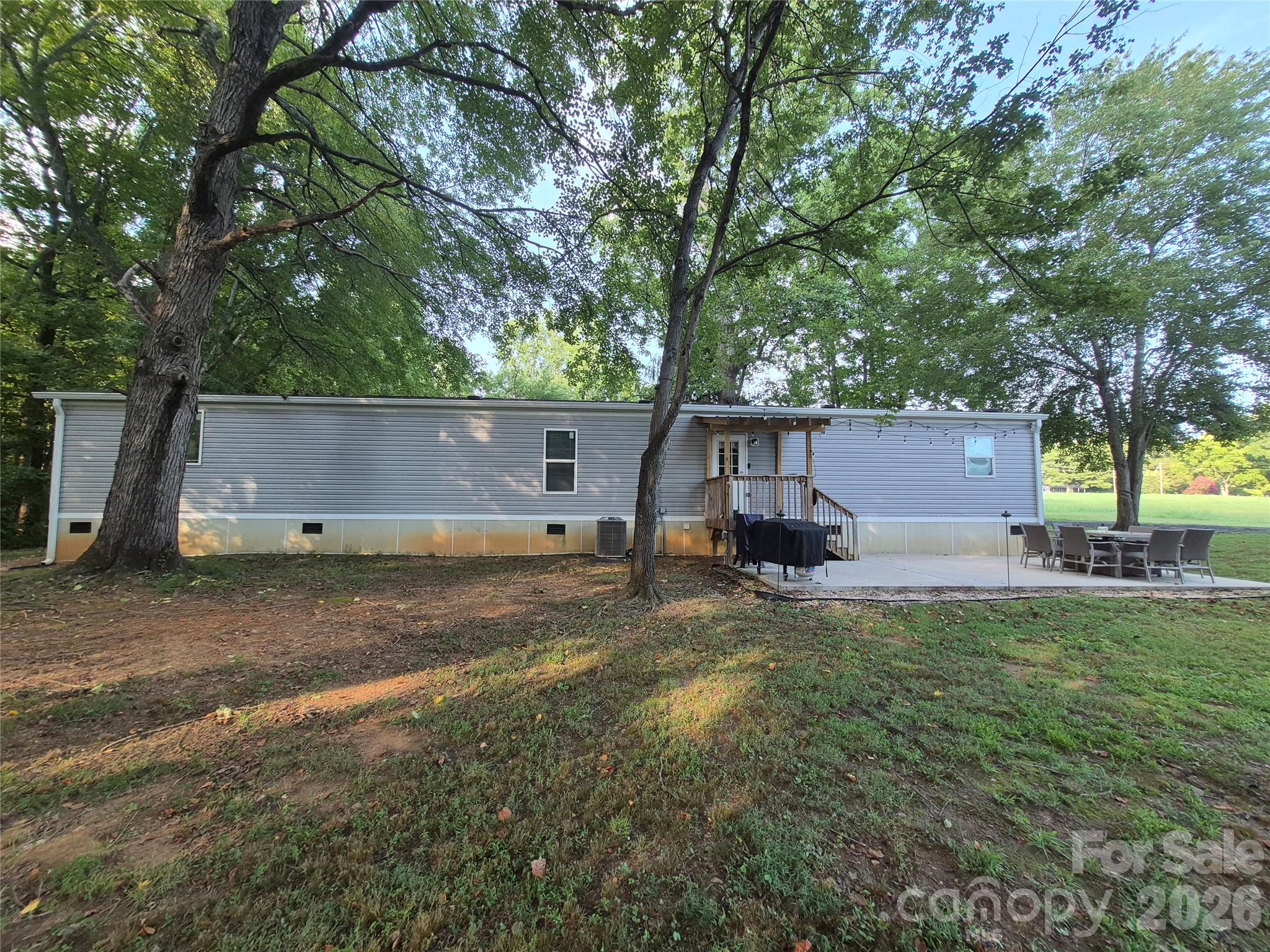 6373 Dixie Lane Property Photo 2