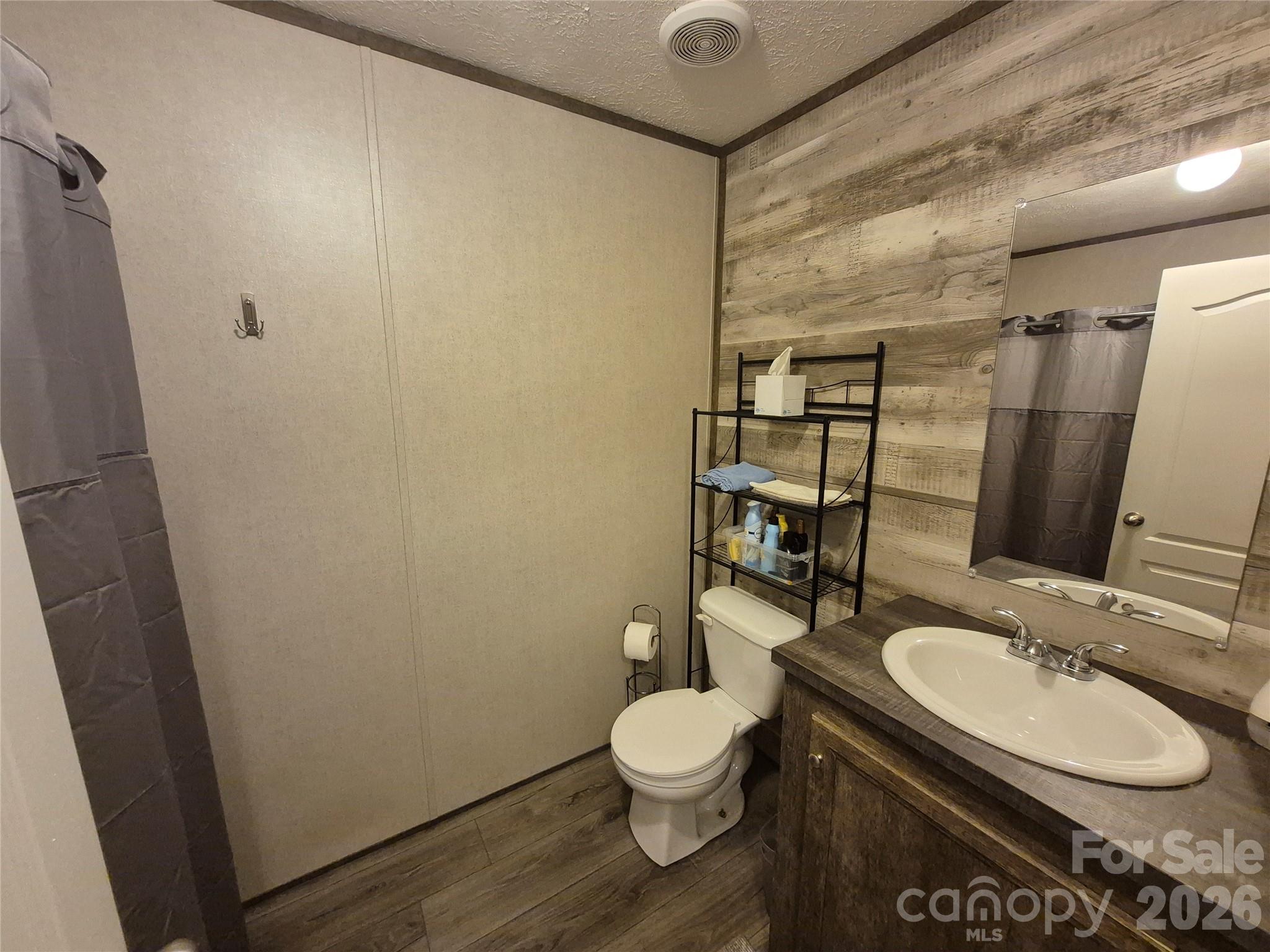 6373 Dixie Lane Property Photo 14