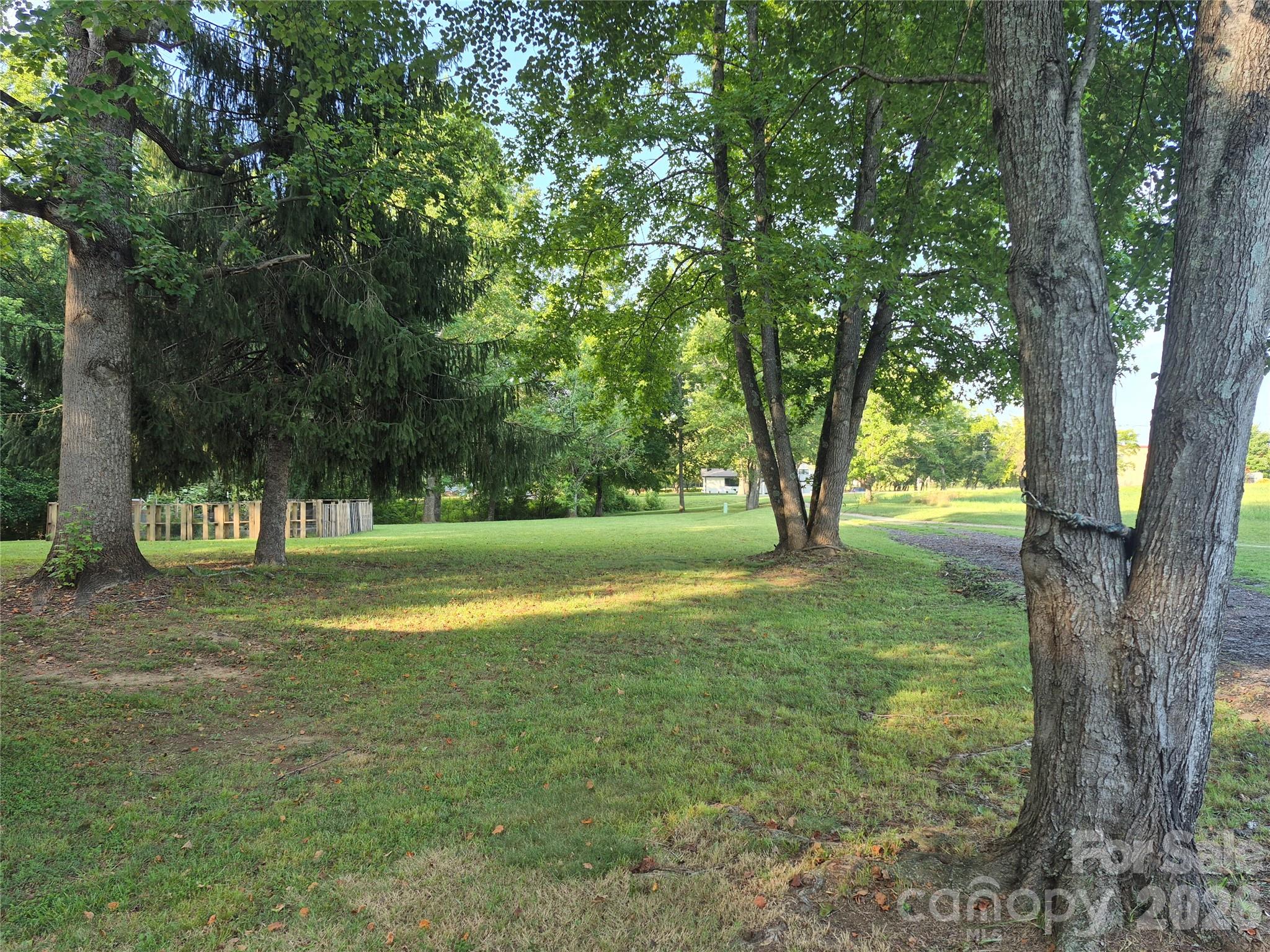 6373 Dixie Lane Property Photo 23