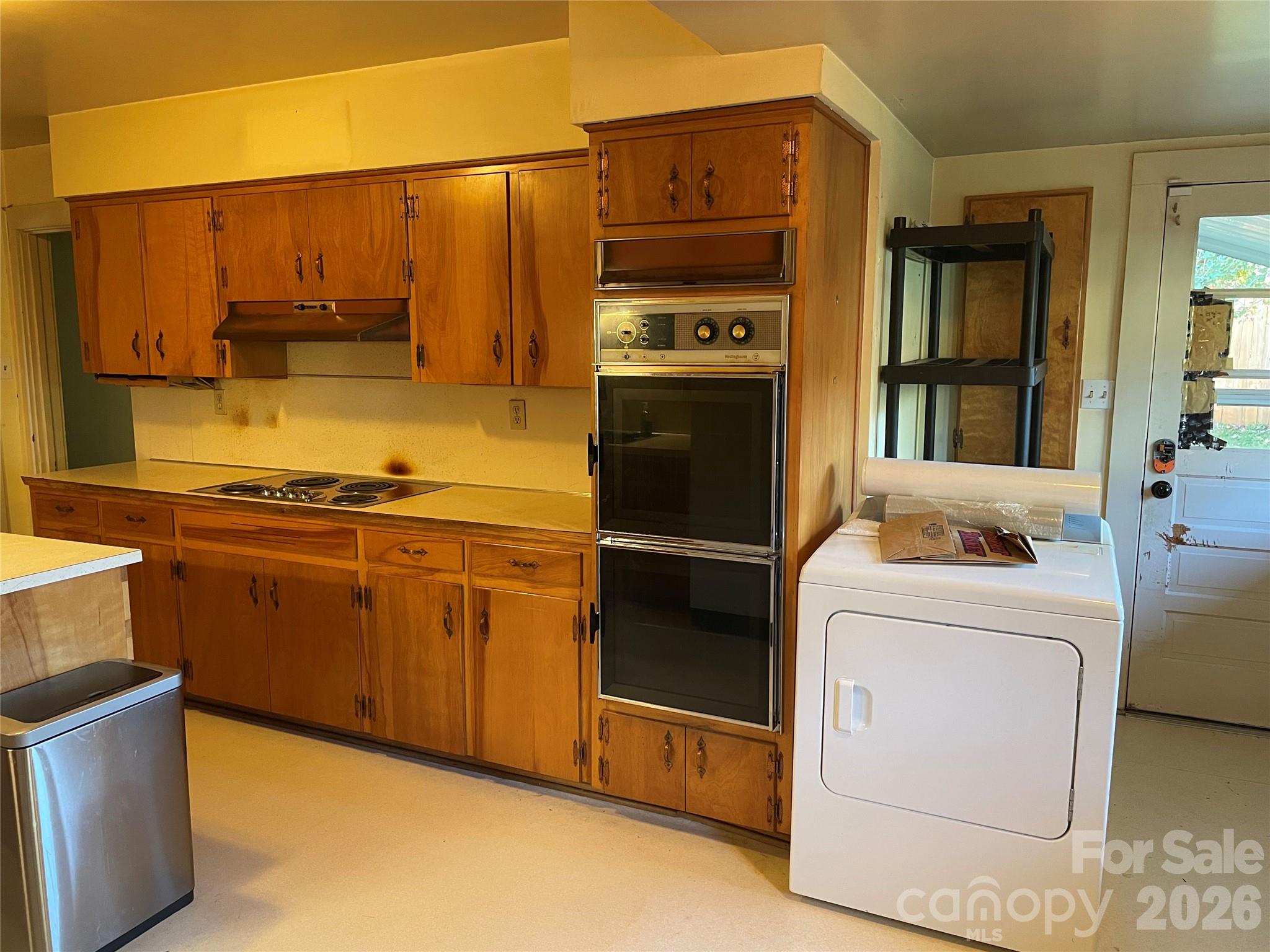 318 Academy Street Property Photo 25
