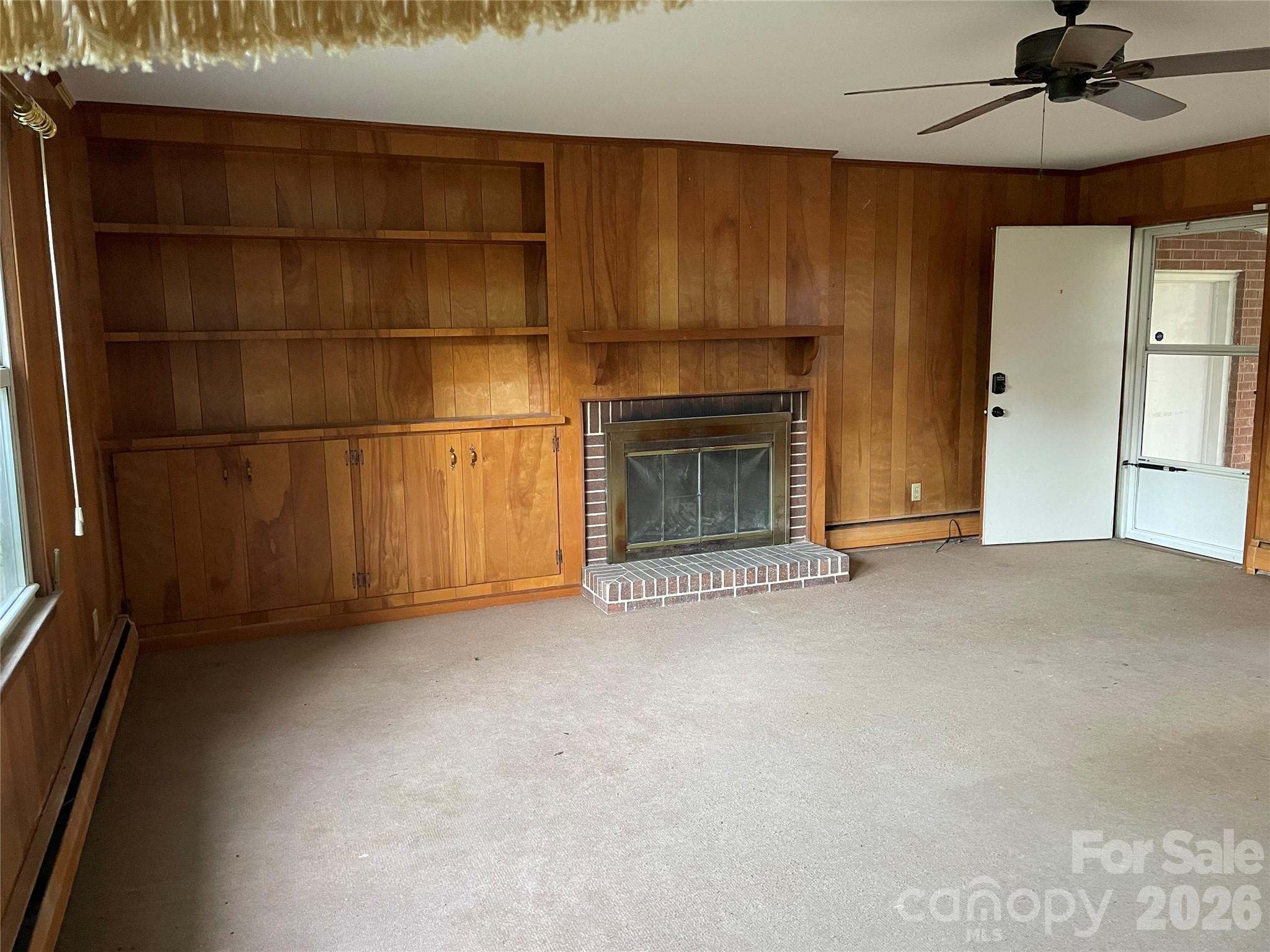 318 Academy Street Property Photo 29