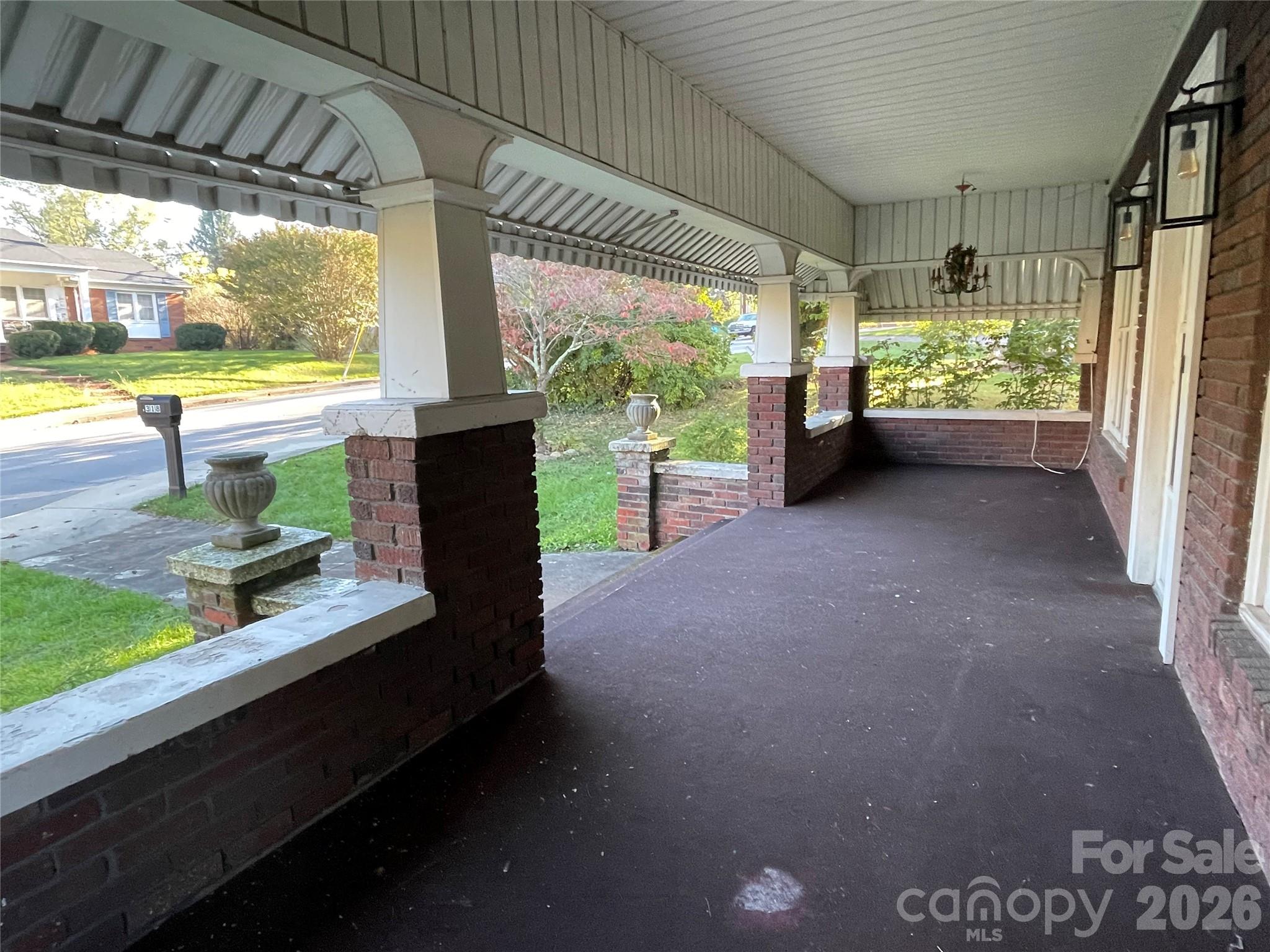 318 Academy Street Property Photo 32