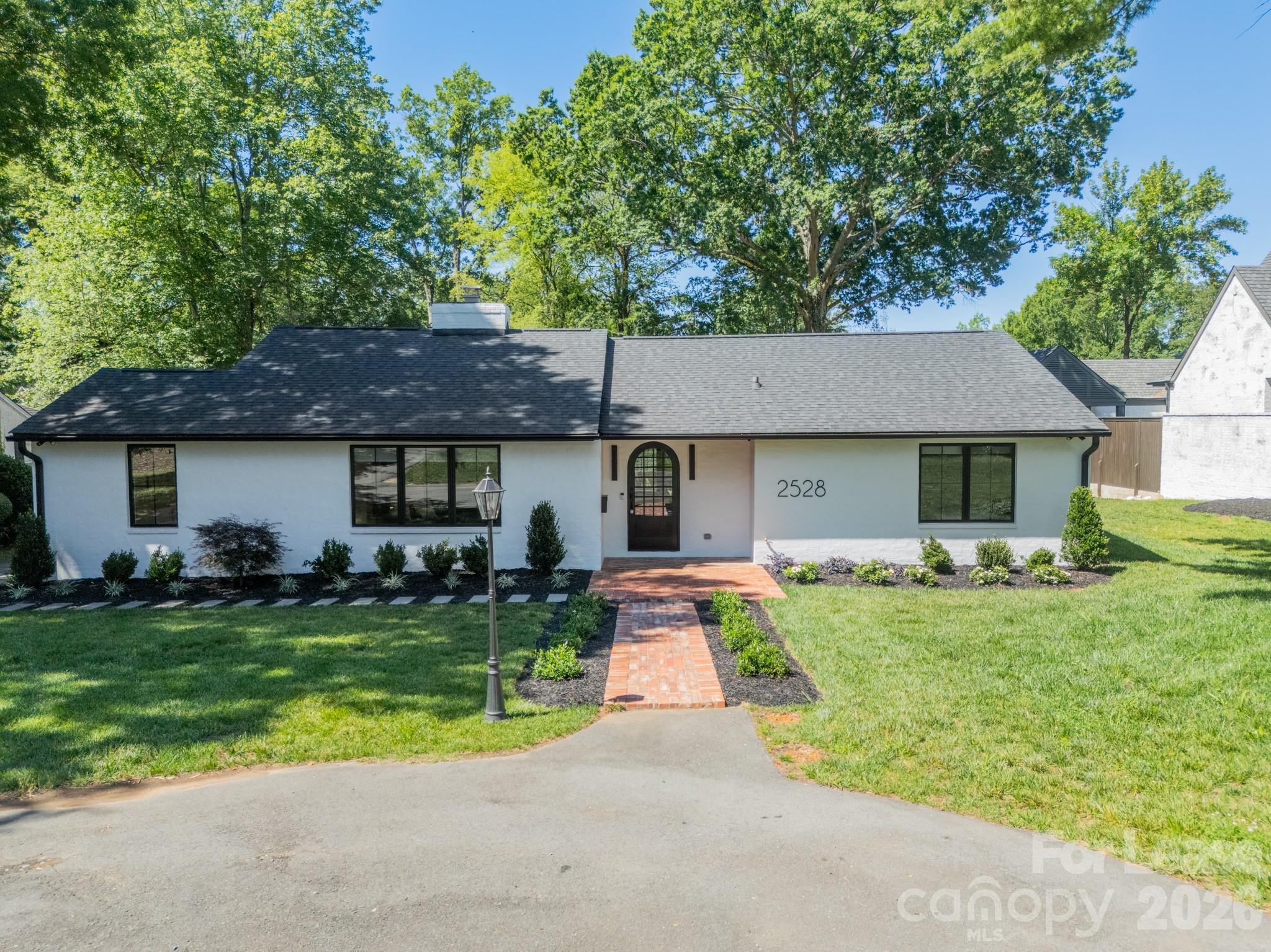 2528 Providence Road Property Photo 1