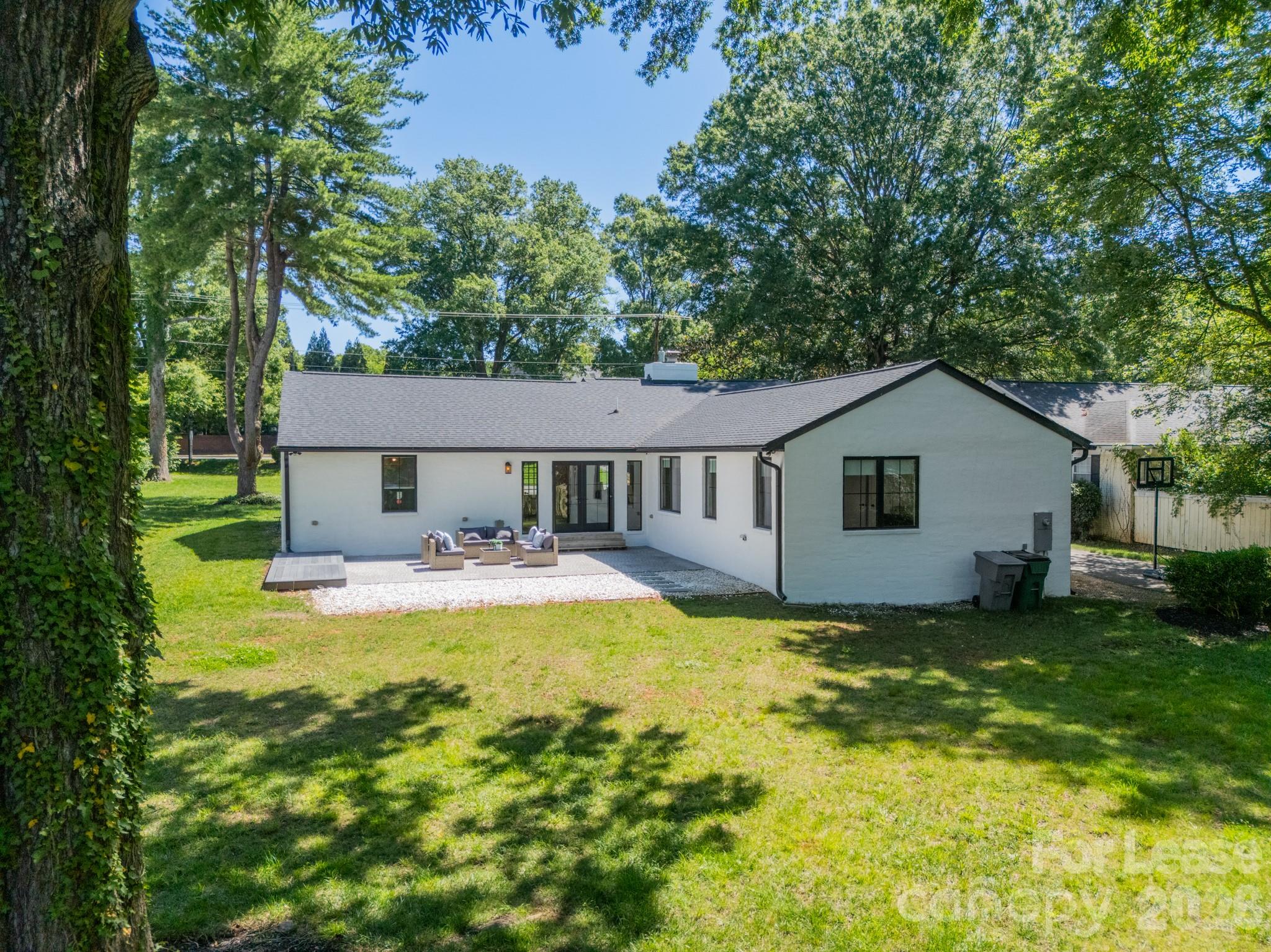 2528 Providence Road Property Photo 3