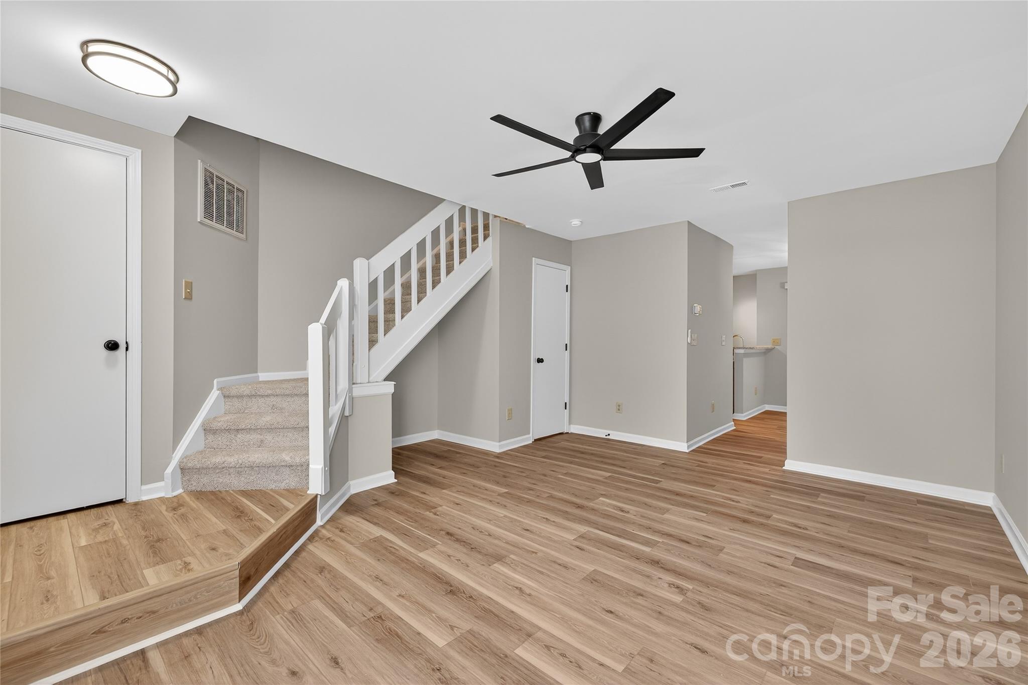 6407 Windsor Gate Lane Property Photo 6