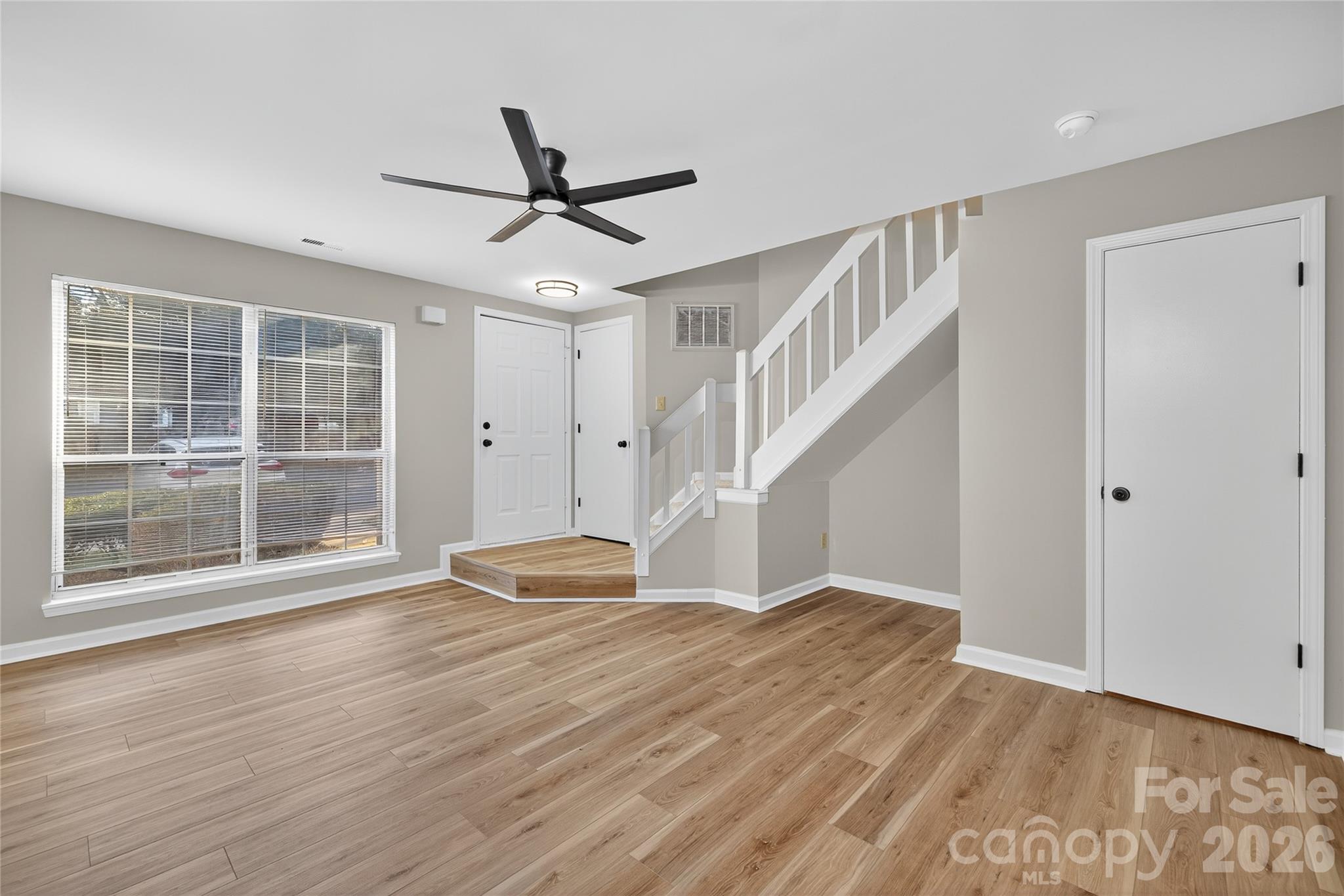 6407 Windsor Gate Lane Property Photo 7