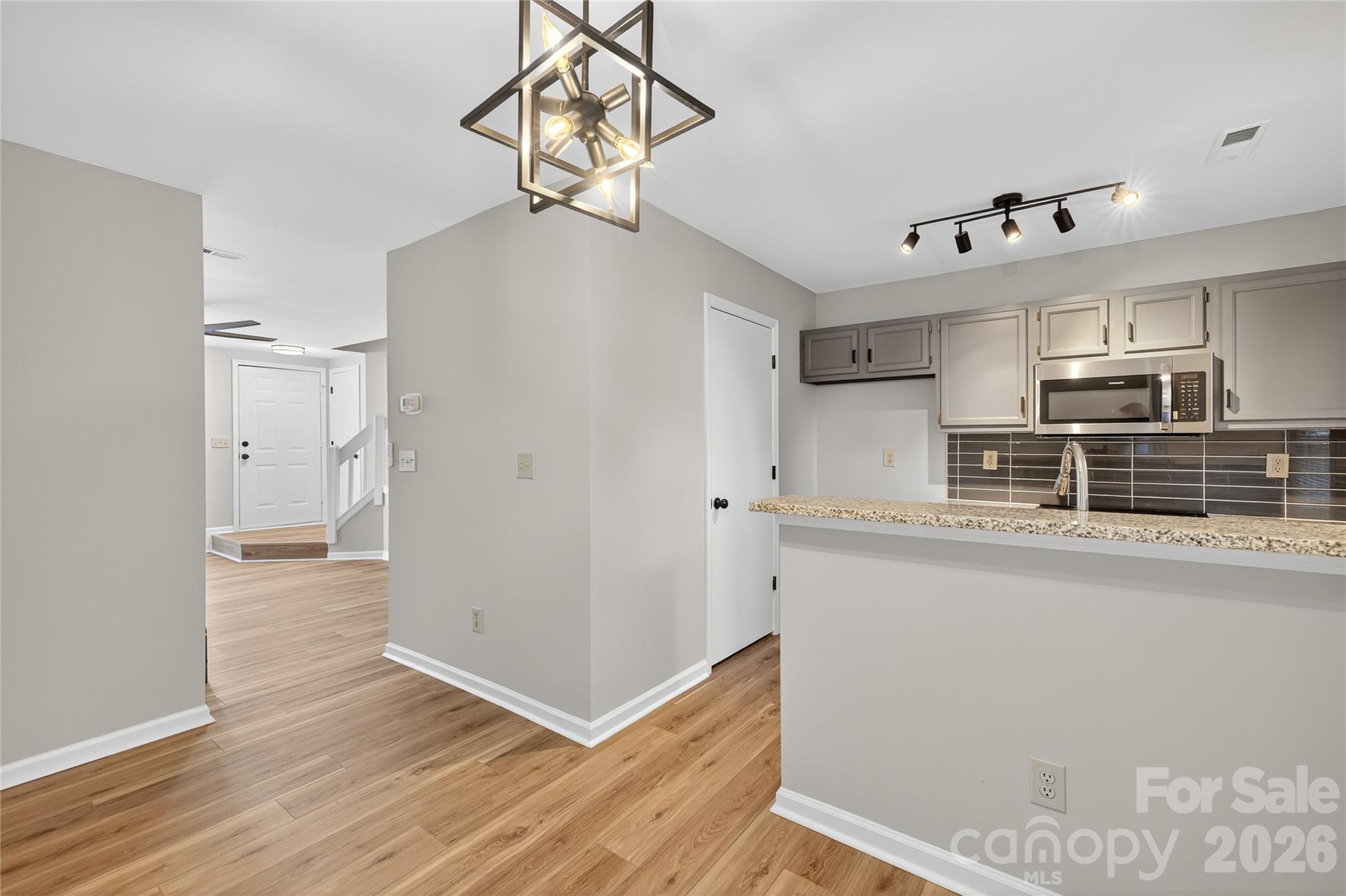 6407 Windsor Gate Lane Property Photo 19