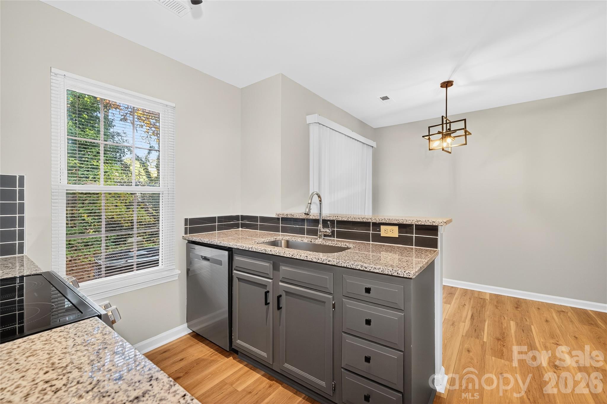 6407 Windsor Gate Lane Property Photo 22