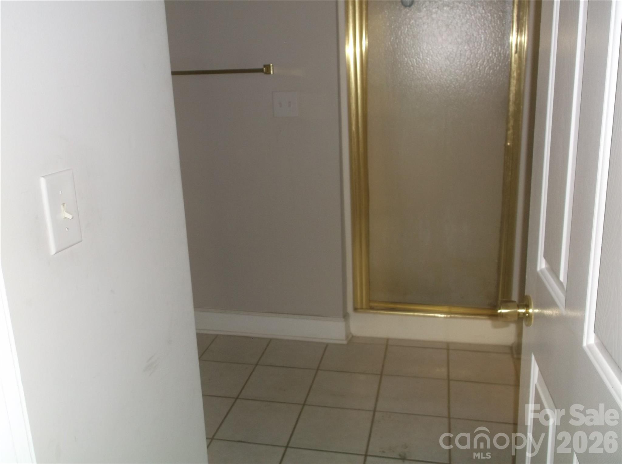 8927 Meadow Vista Road Property Photo 4