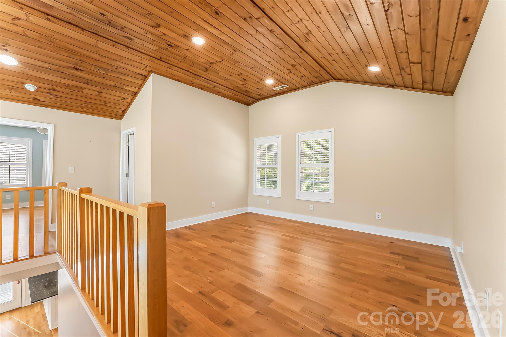 94 S Fairway Drive Property Photo 23
