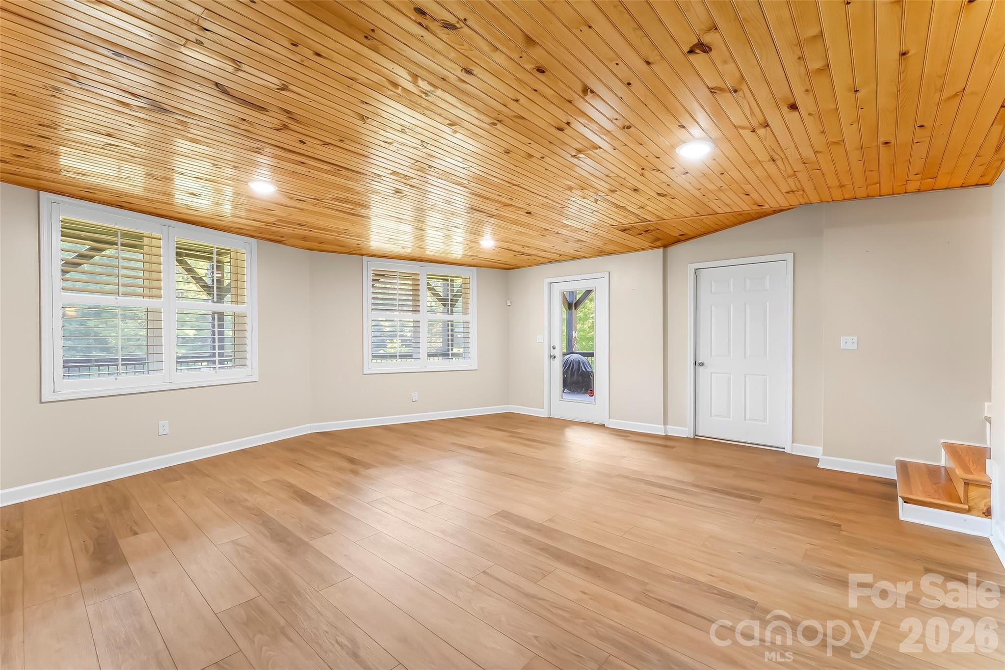 94 S Fairway Drive Property Photo 30