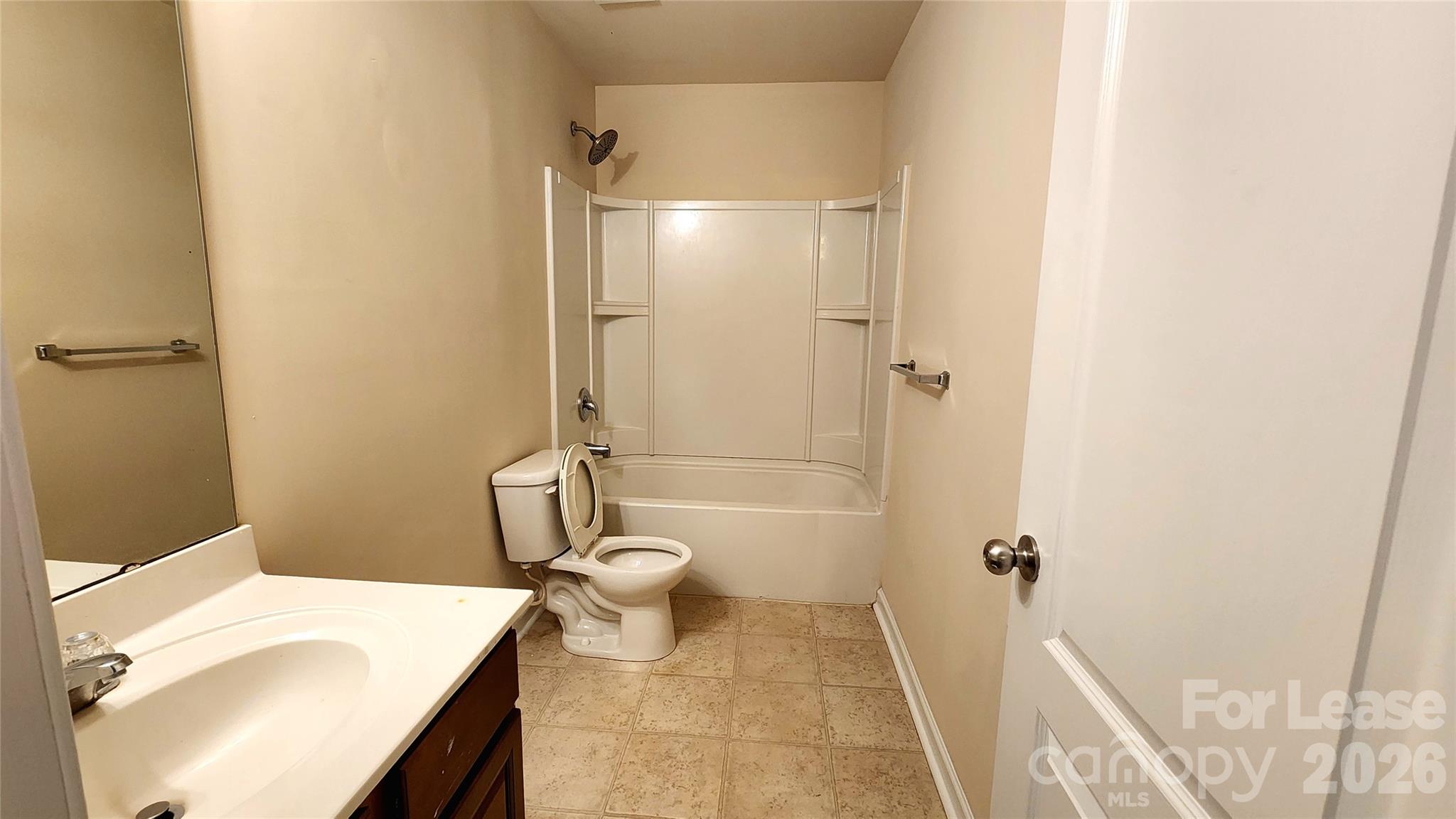 5002 Houndscroft Road Property Photo 16