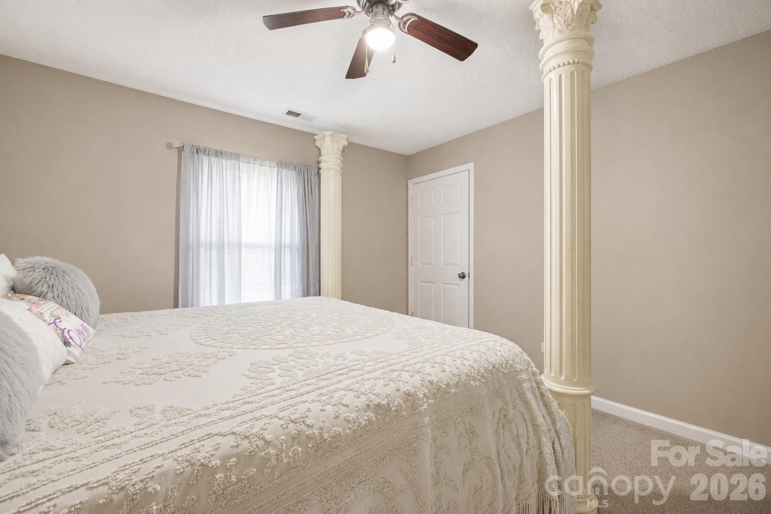 302 W Elm Street 3 Property Photo 11
