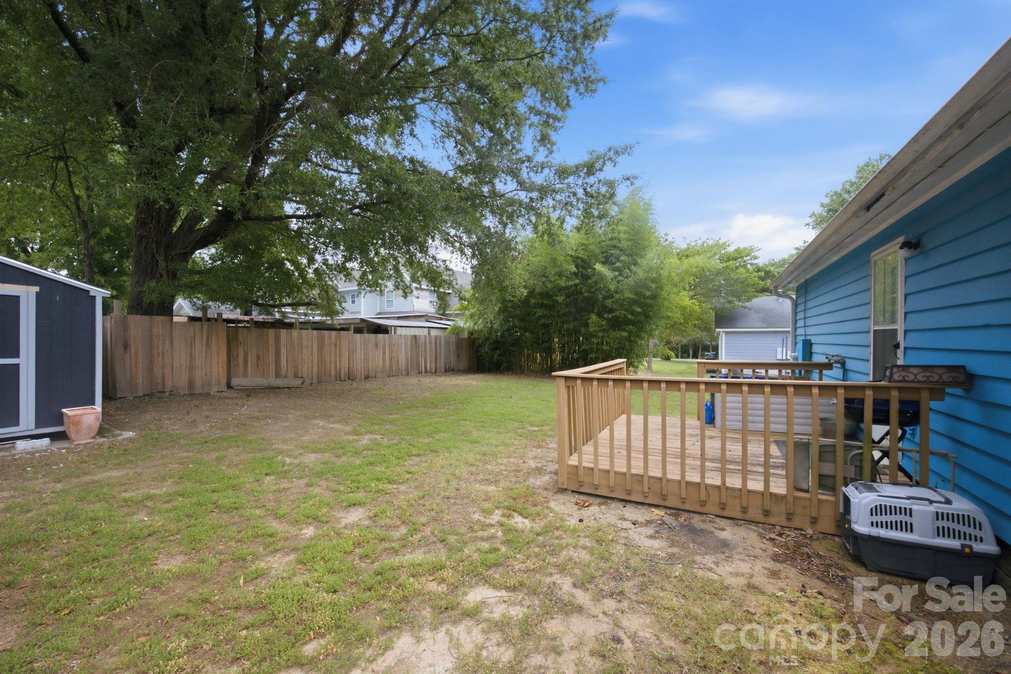 302 W Elm Street 3 Property Photo 22
