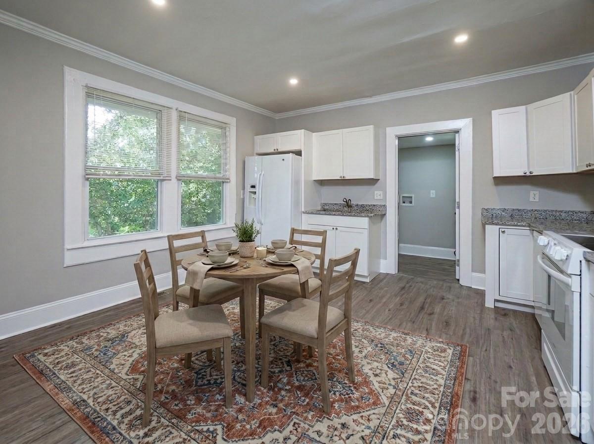 1113 W 5th Avenue Property Photo 20