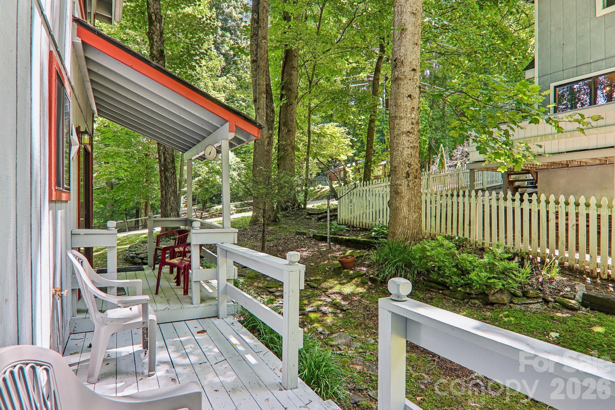 13 Lisa Lane Property Photo 10