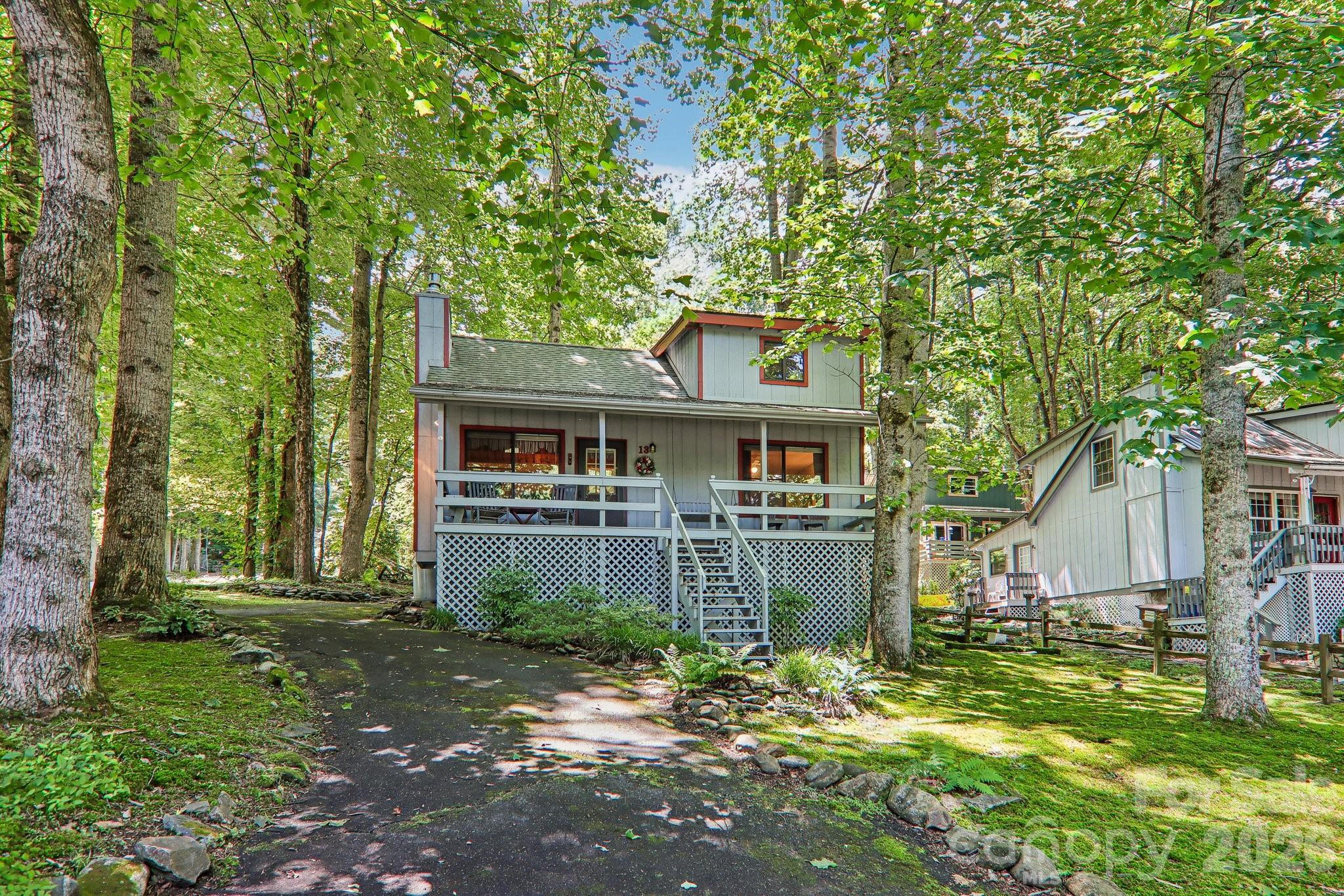 13 Lisa Lane Property Photo 39