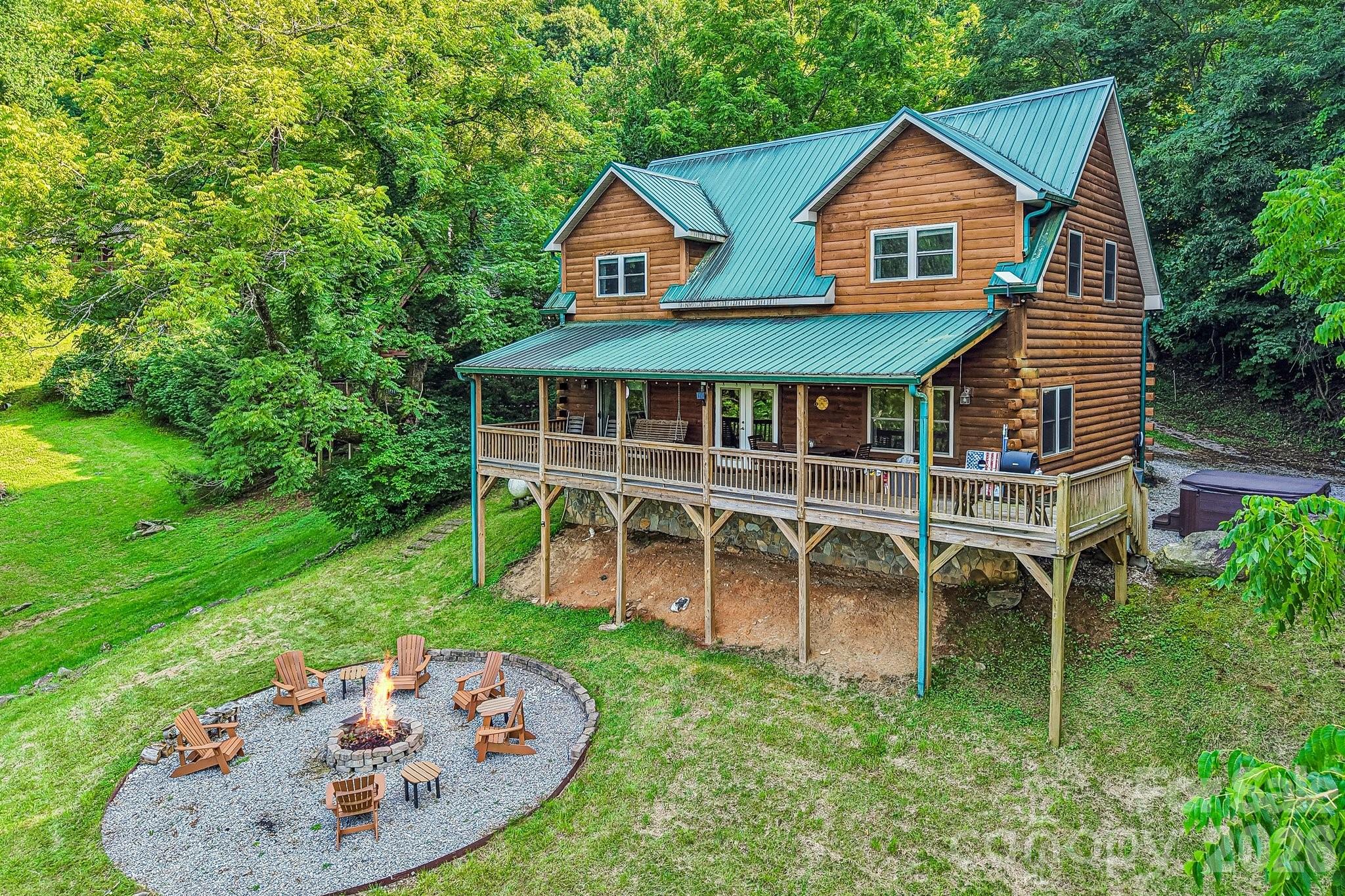 1064 Point Of View Drive Property Photo 1