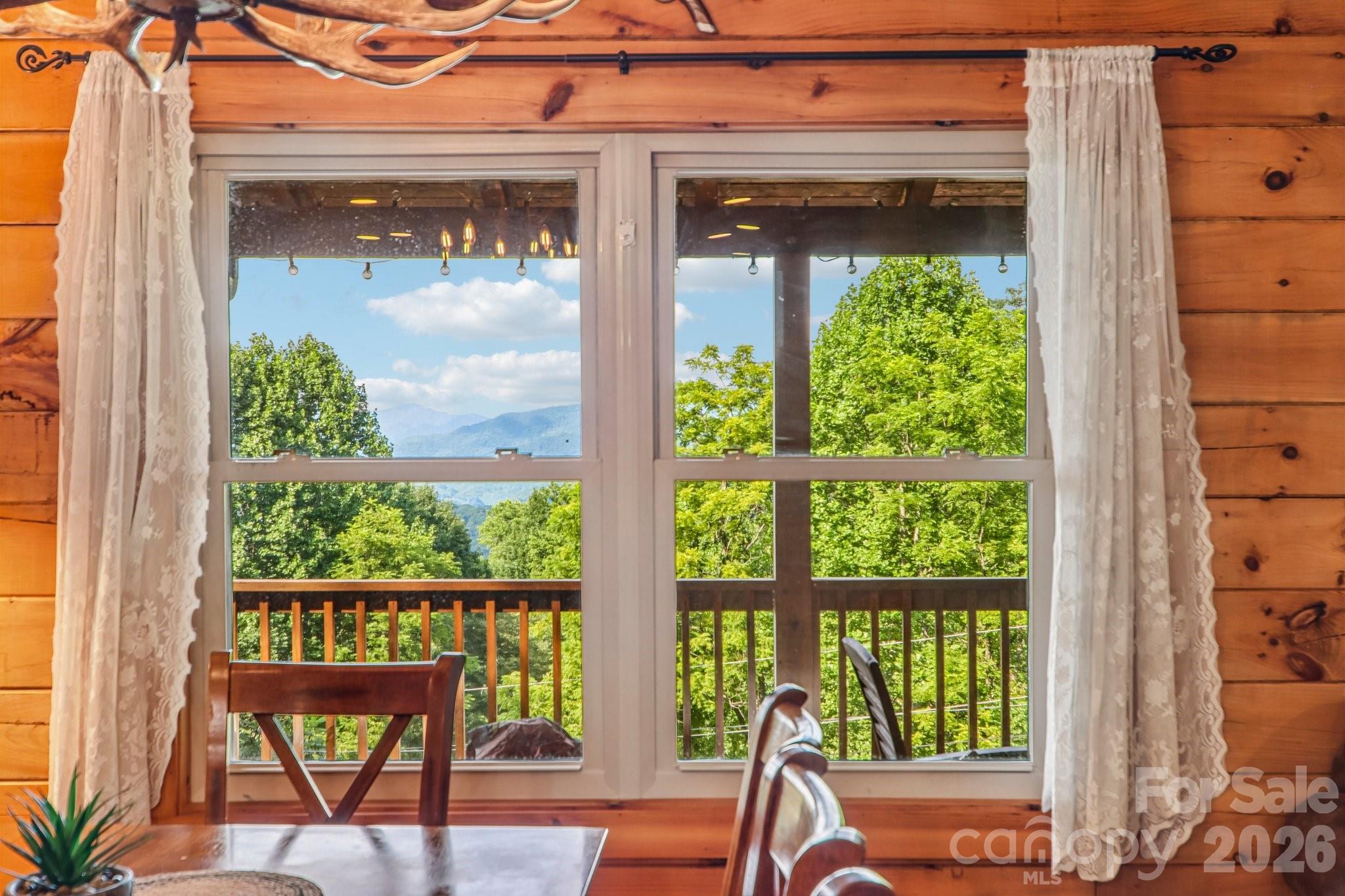 1064 Point Of View Drive Property Photo 14