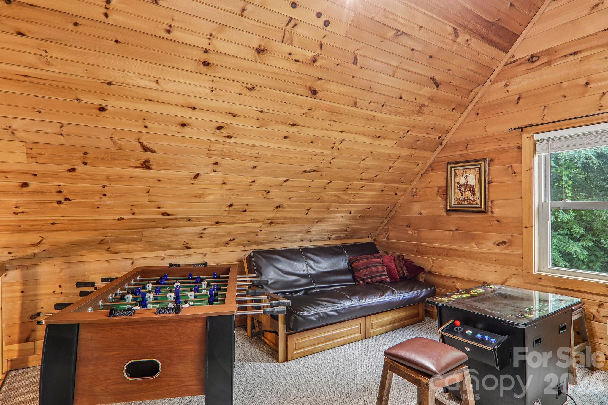 1064 Point Of View Drive Property Photo 27