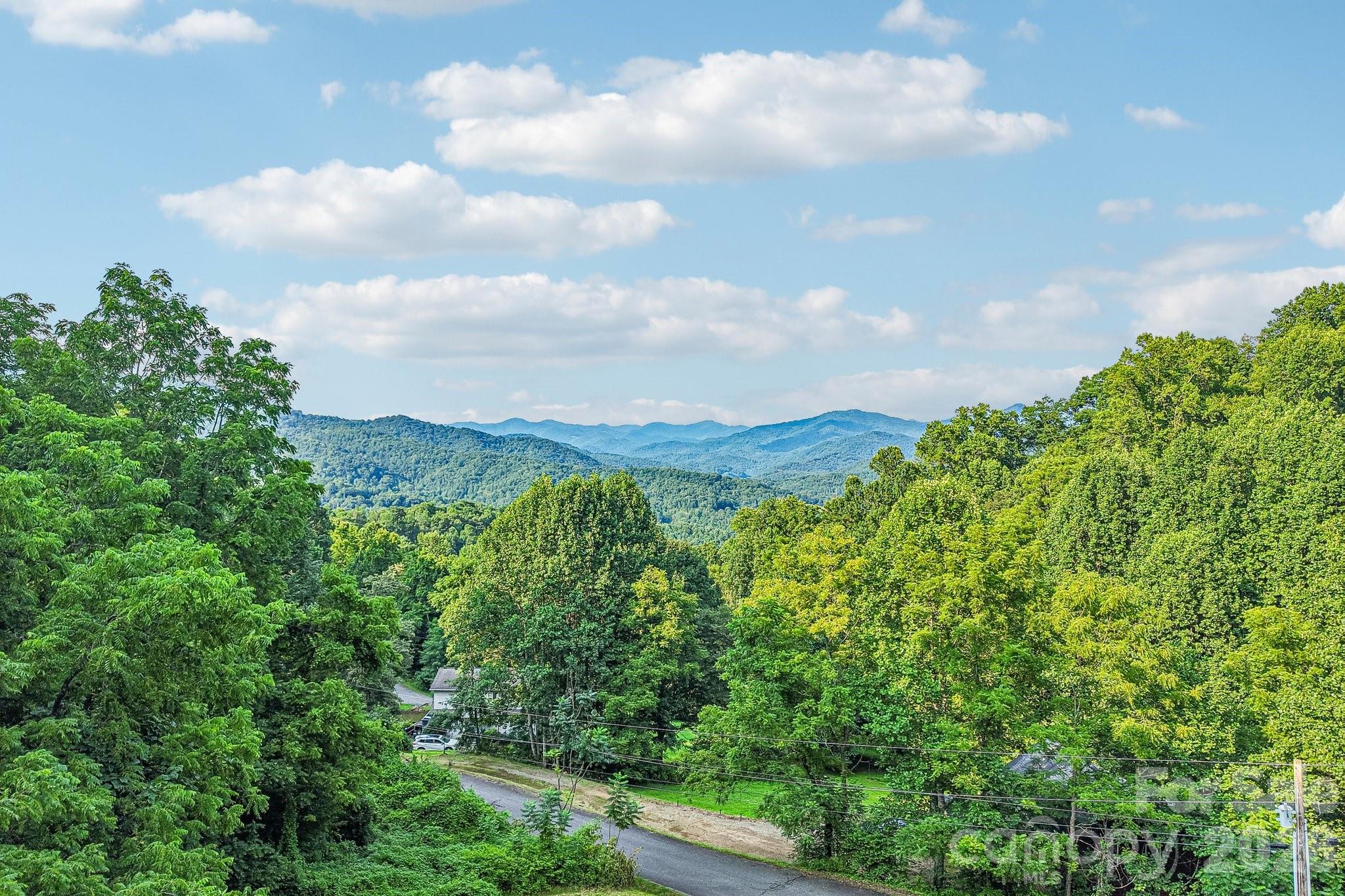 1064 Point Of View Drive Property Photo 40