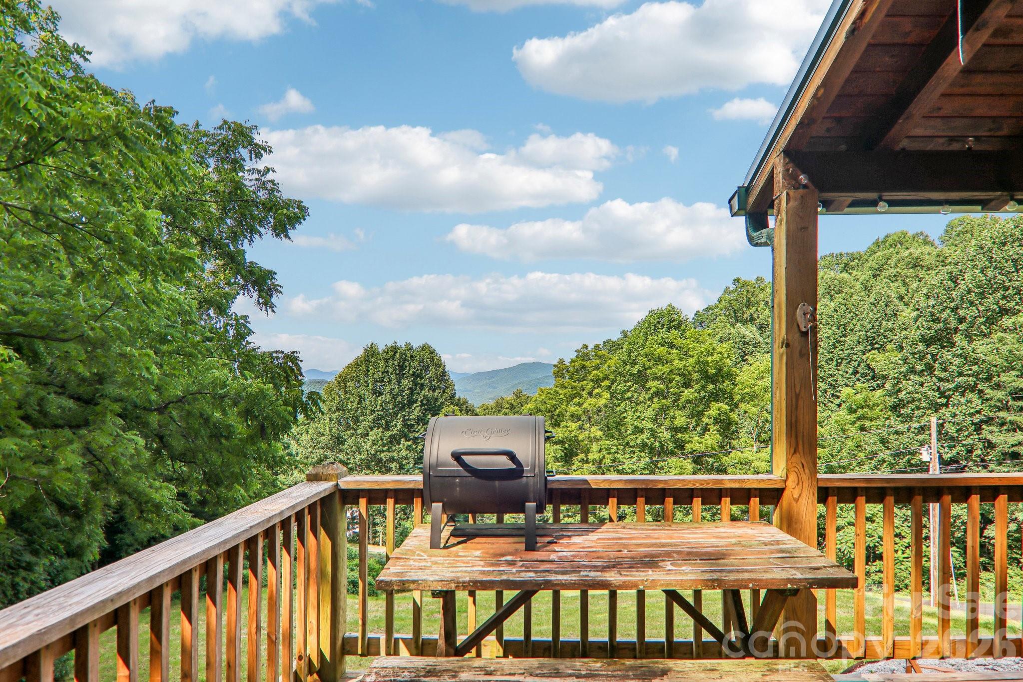 1064 Point Of View Drive Property Photo 42