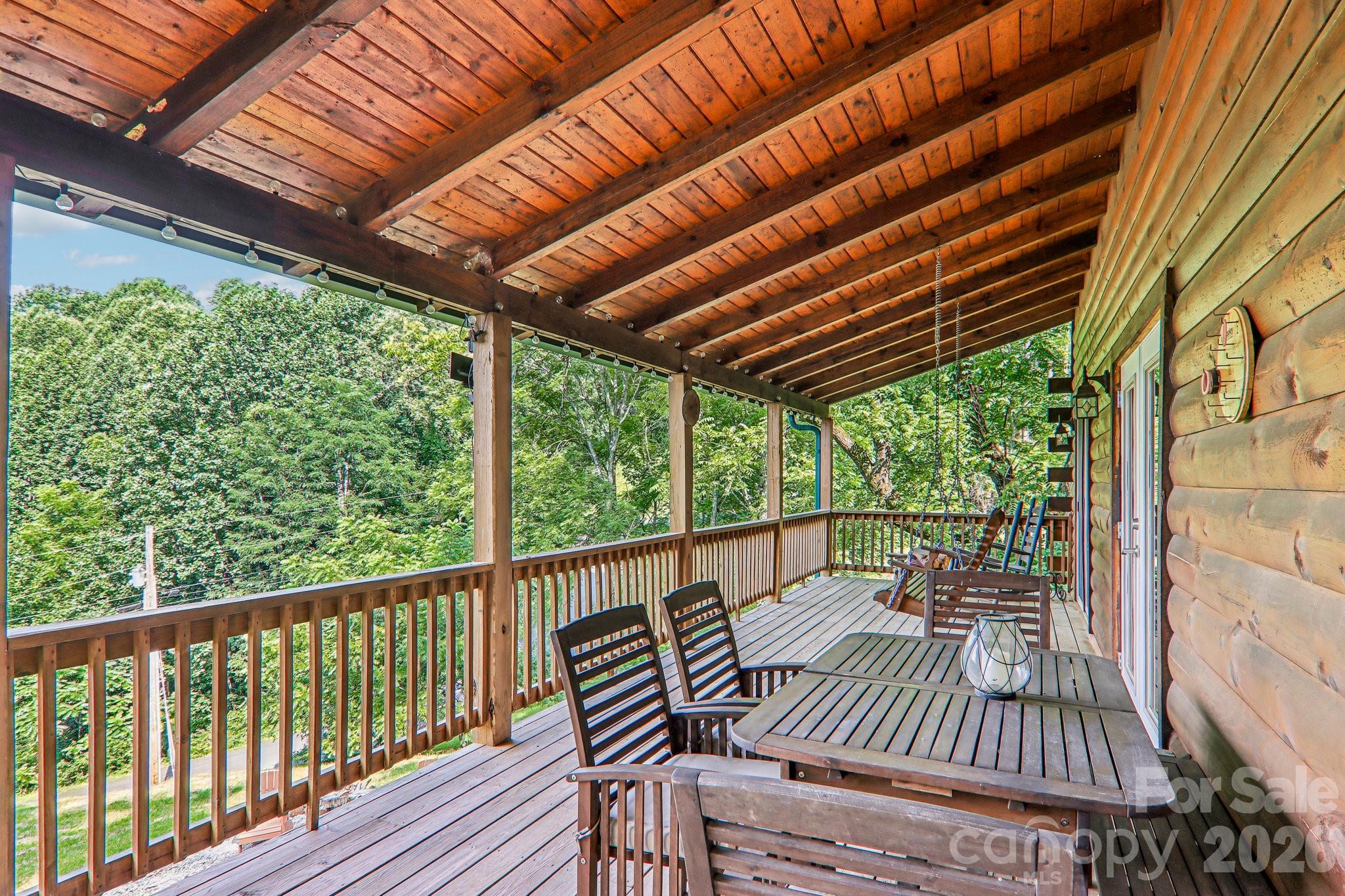 1064 Point Of View Drive Property Photo 44