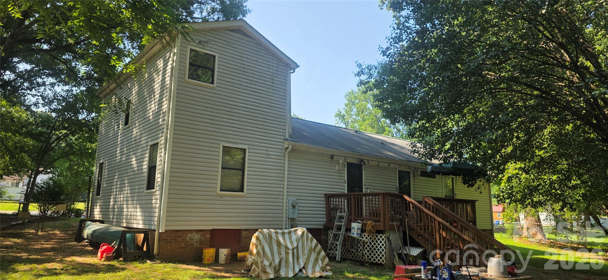 10100 Cromarty Lane Property Photo 4