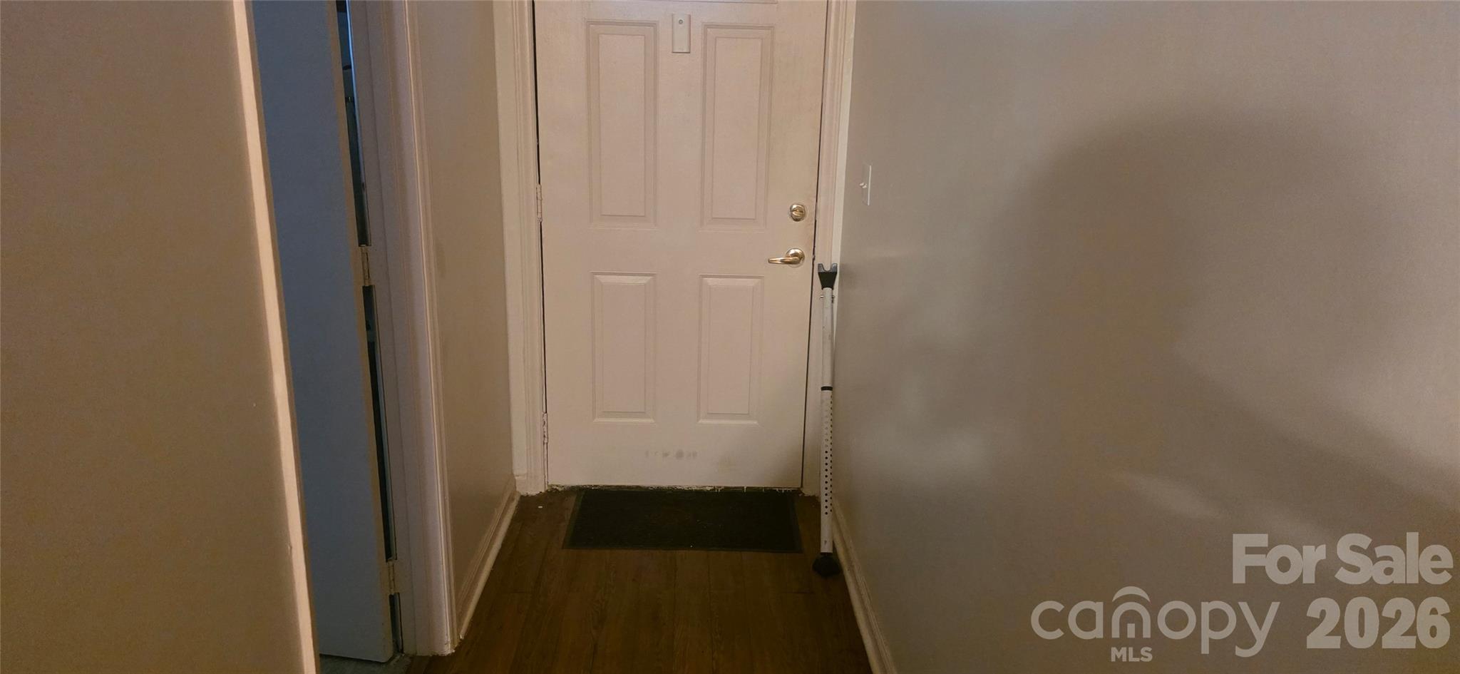 10100 Cromarty Lane Property Photo 8