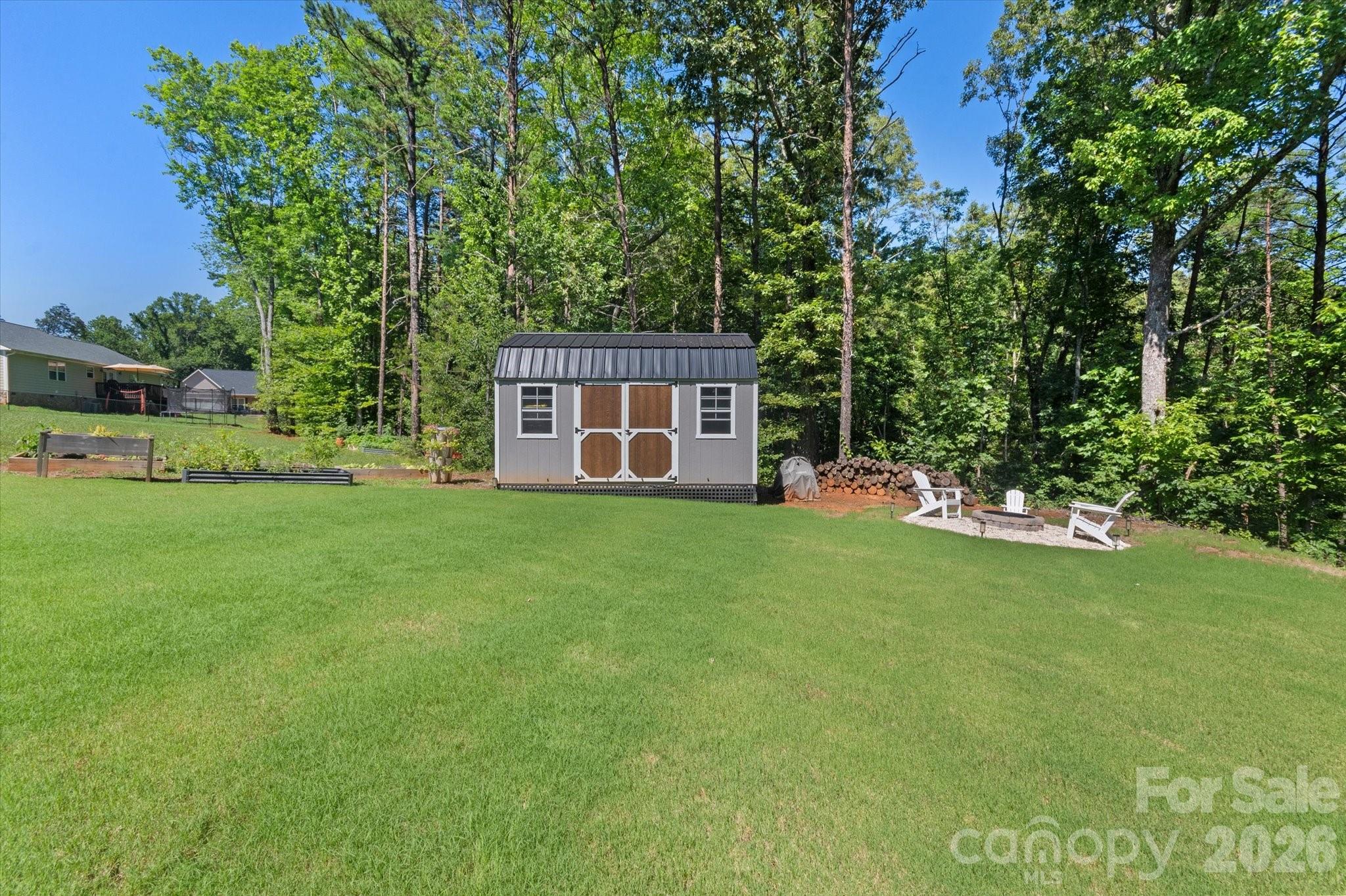 4364 Belmont Drive Property Photo 4
