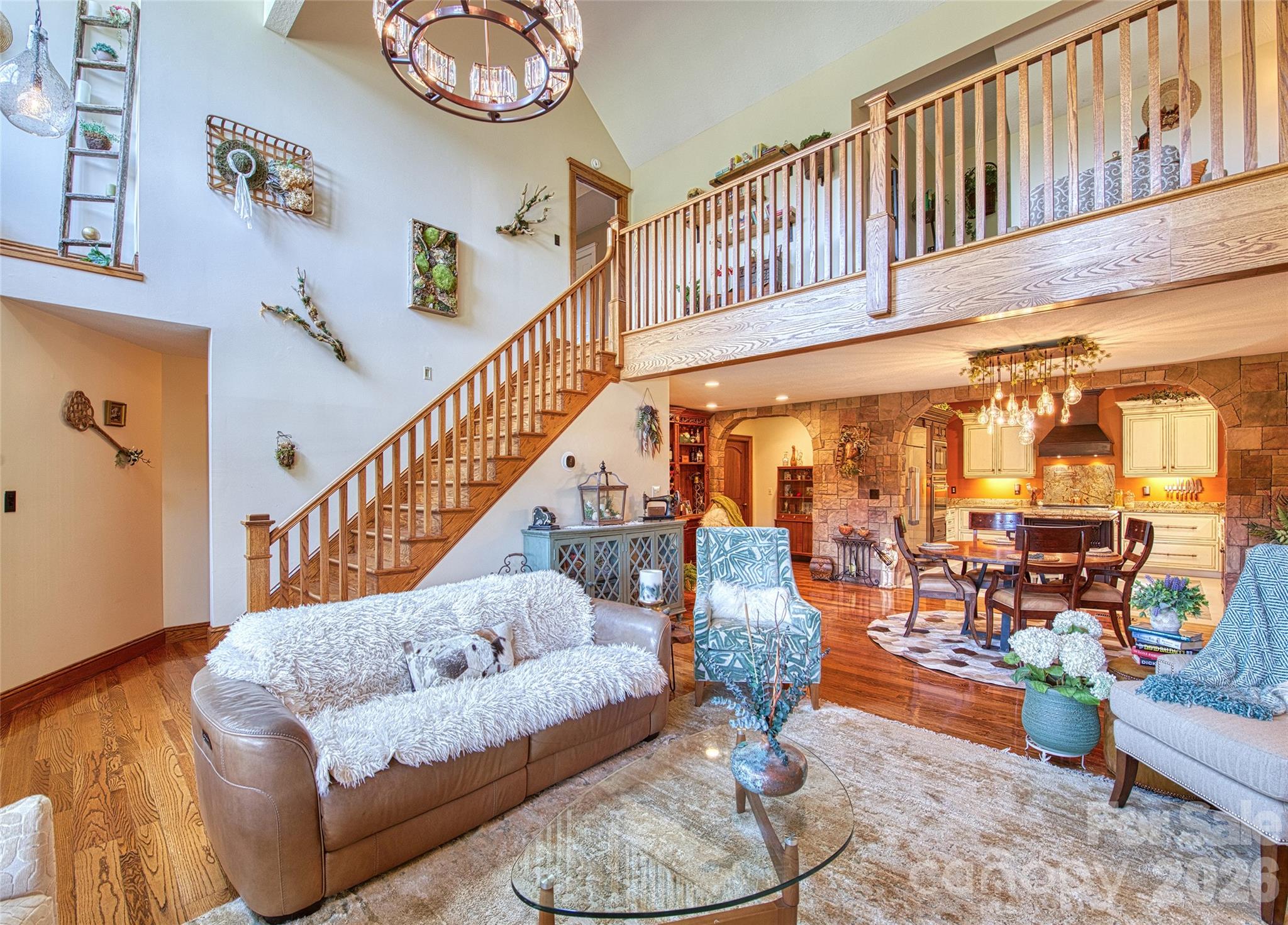 910 California Creek Road Property Photo 15