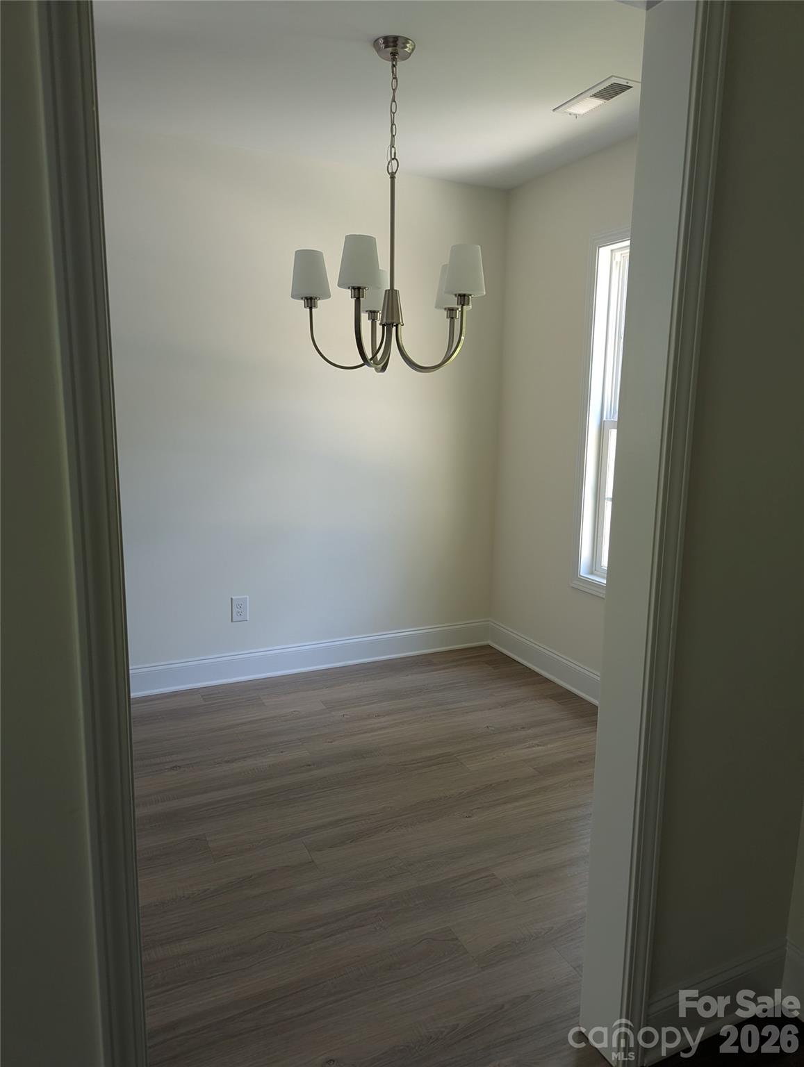 1122 Hoyle Street Property Photo 3