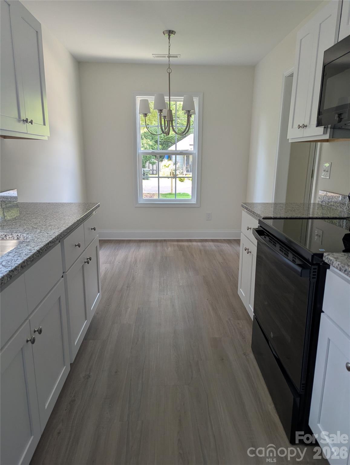 1122 Hoyle Street Property Photo 7