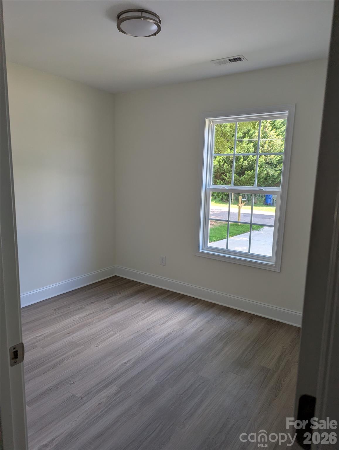 1122 Hoyle Street Property Photo 9