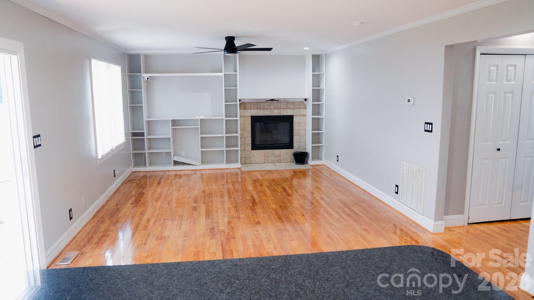 6567 Keeneland Trail Property Photo 5