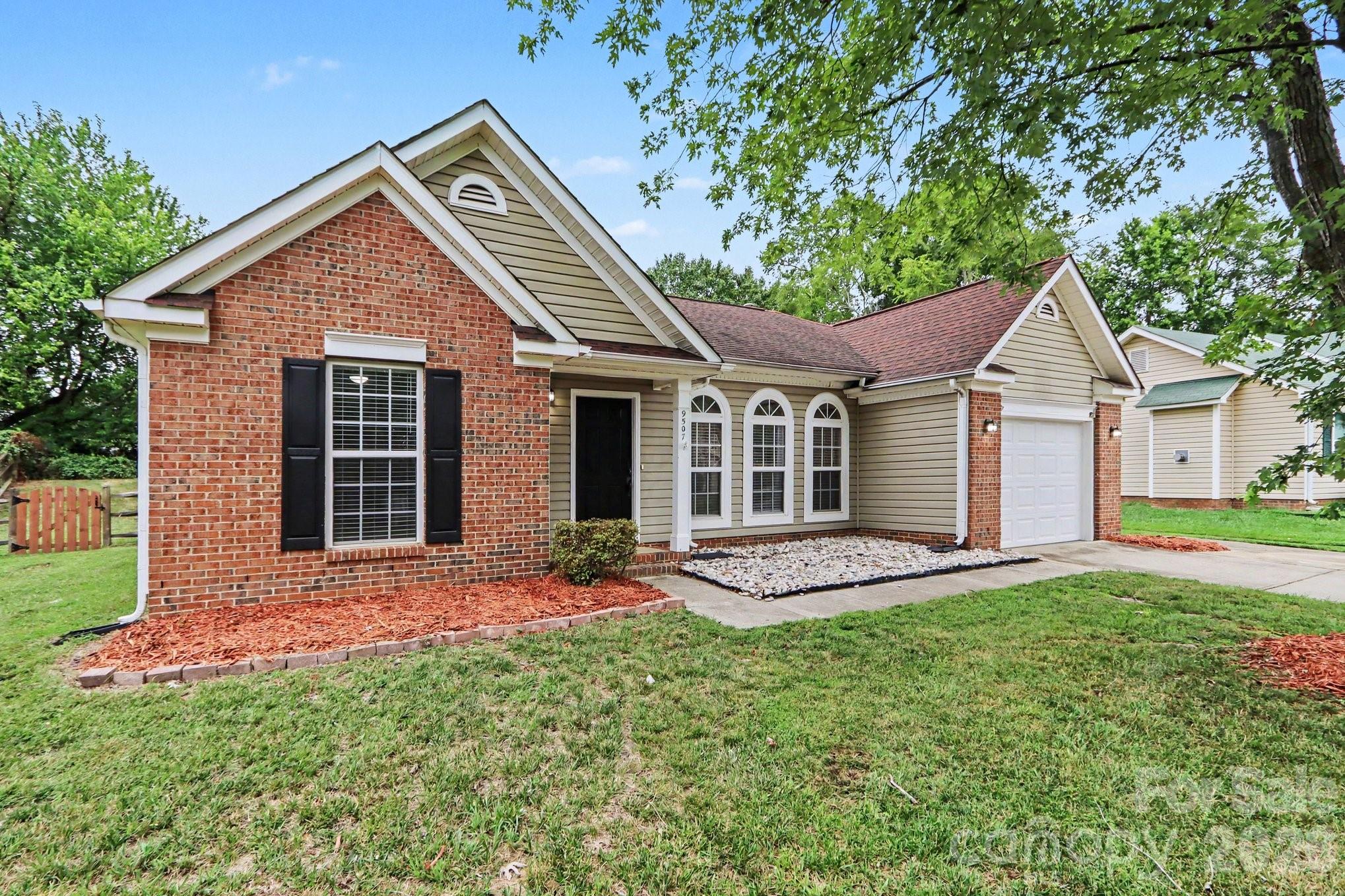 9507 Misty Arbor Way Property Photo 1