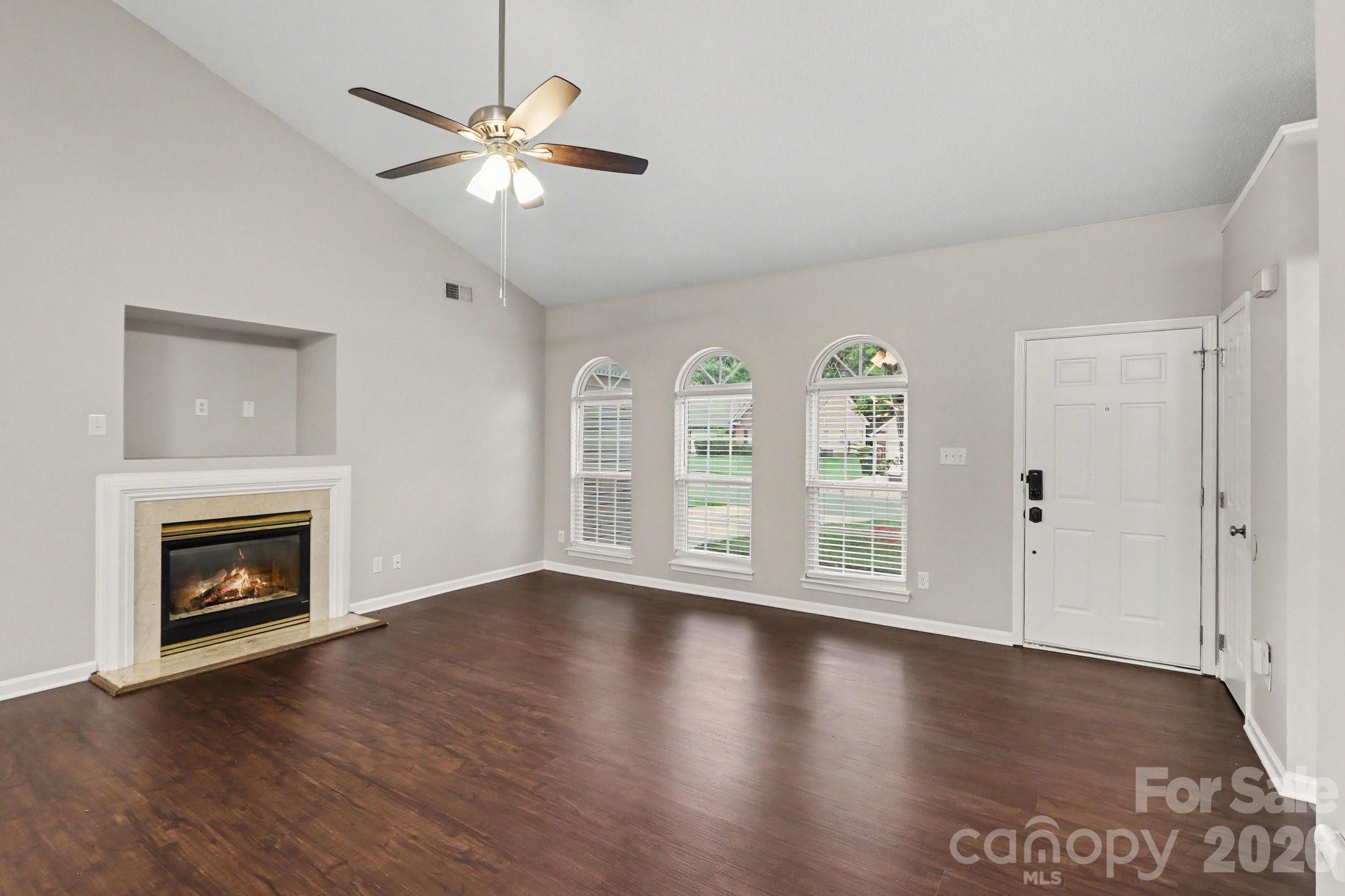9507 Misty Arbor Way Property Photo 2