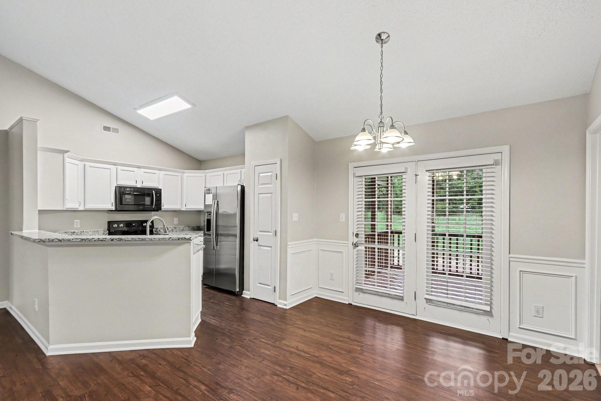 9507 Misty Arbor Way Property Photo 4