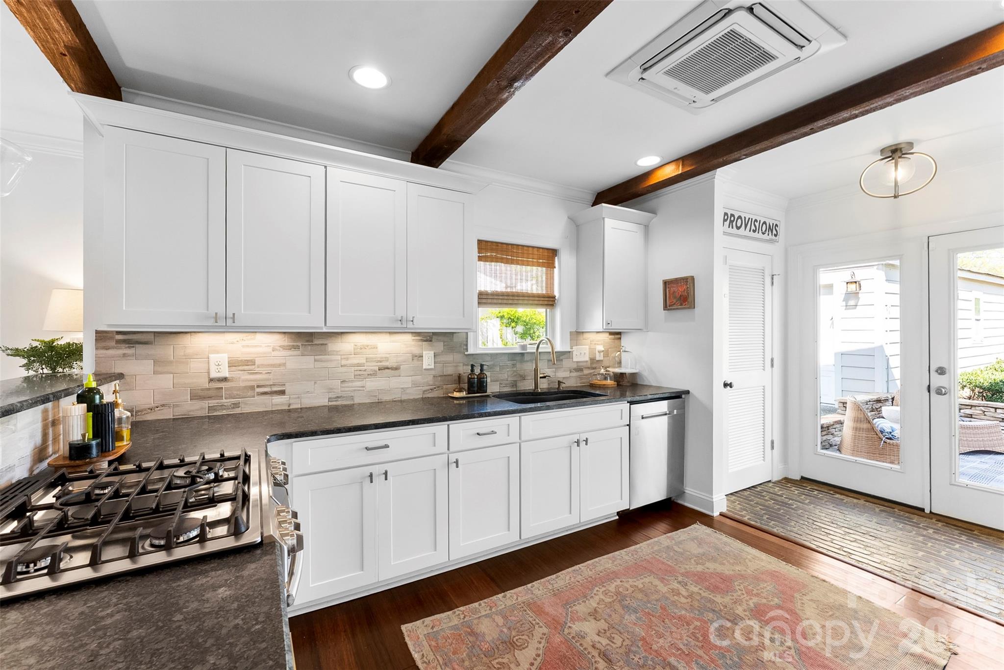 2017 Wilhelmina Avenue Property Photo 10