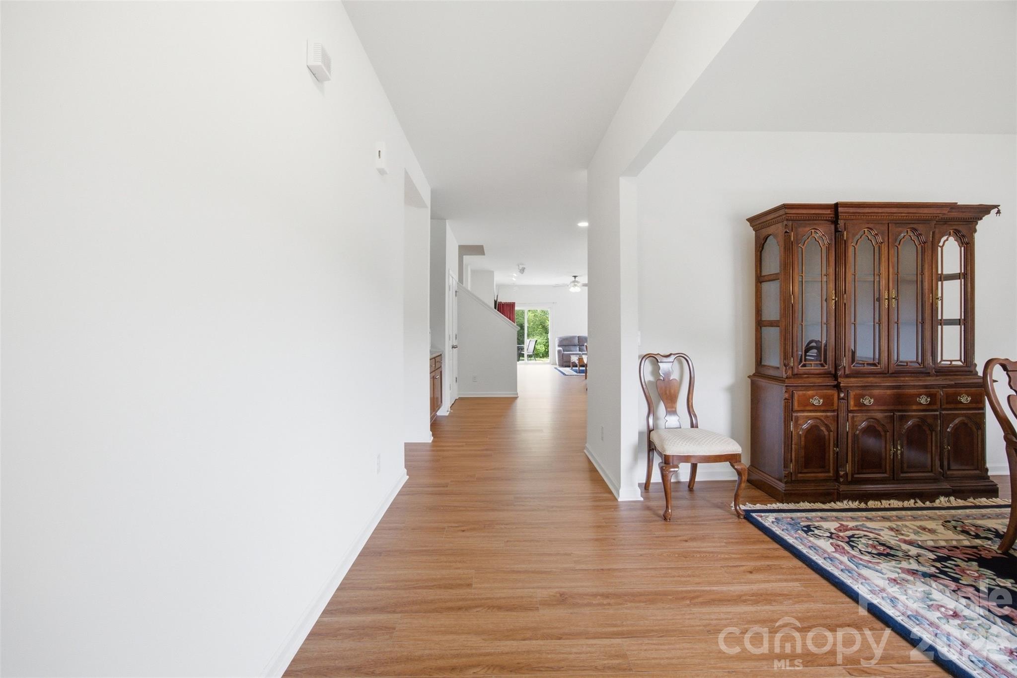 1235 Tranquil Falls Lane Property Photo 4