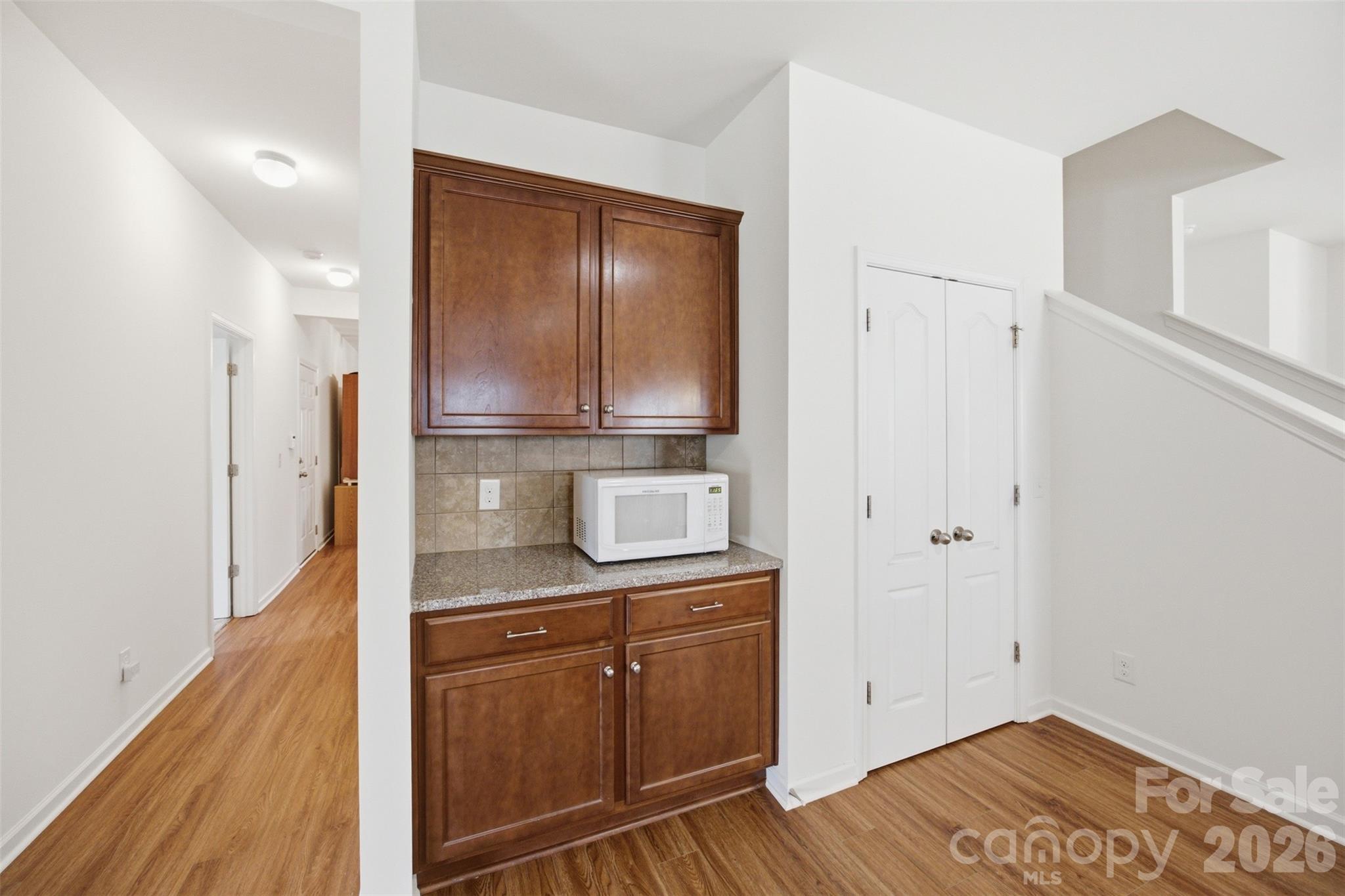 1235 Tranquil Falls Lane Property Photo 11