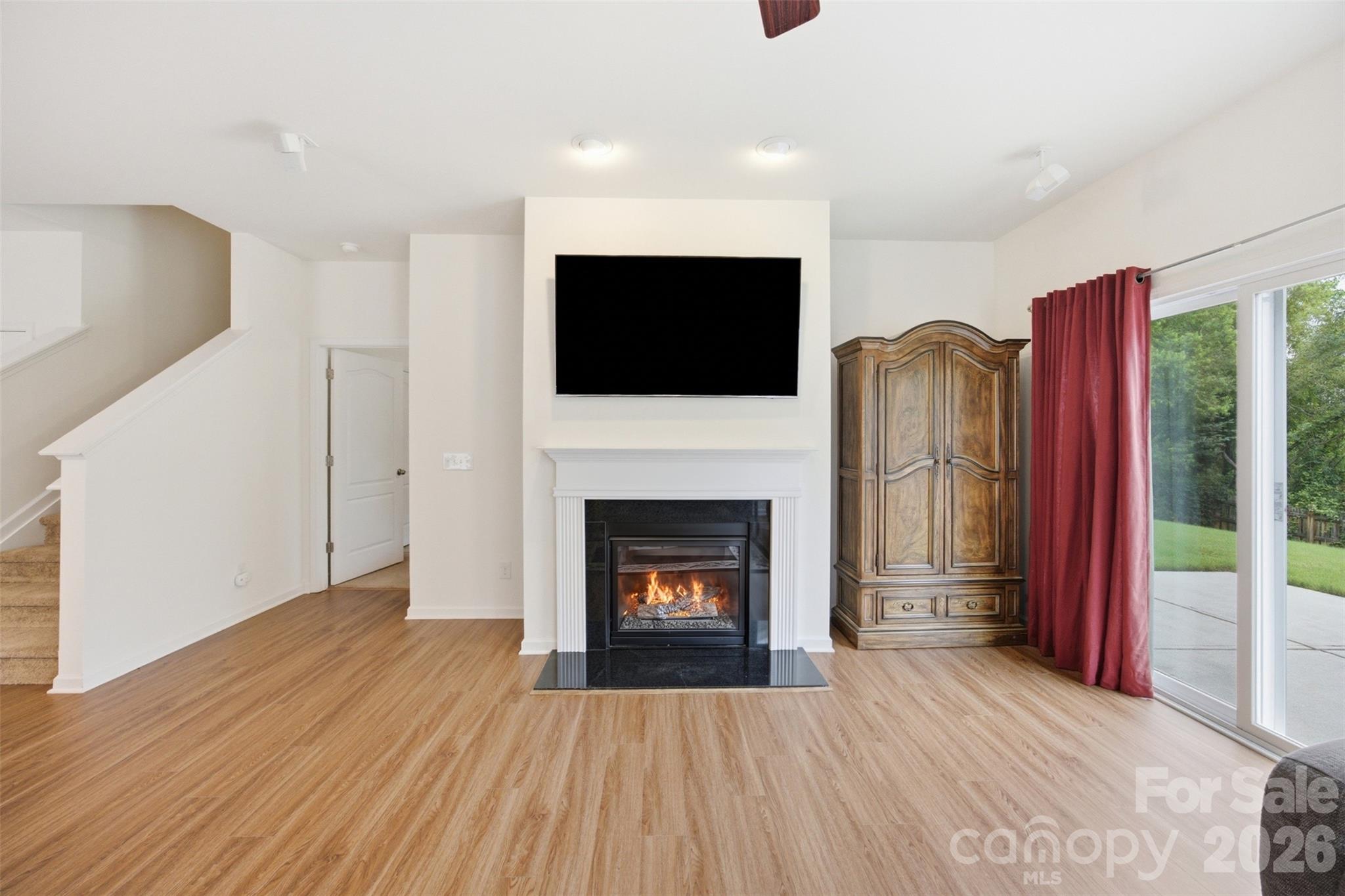 1235 Tranquil Falls Lane Property Photo 16