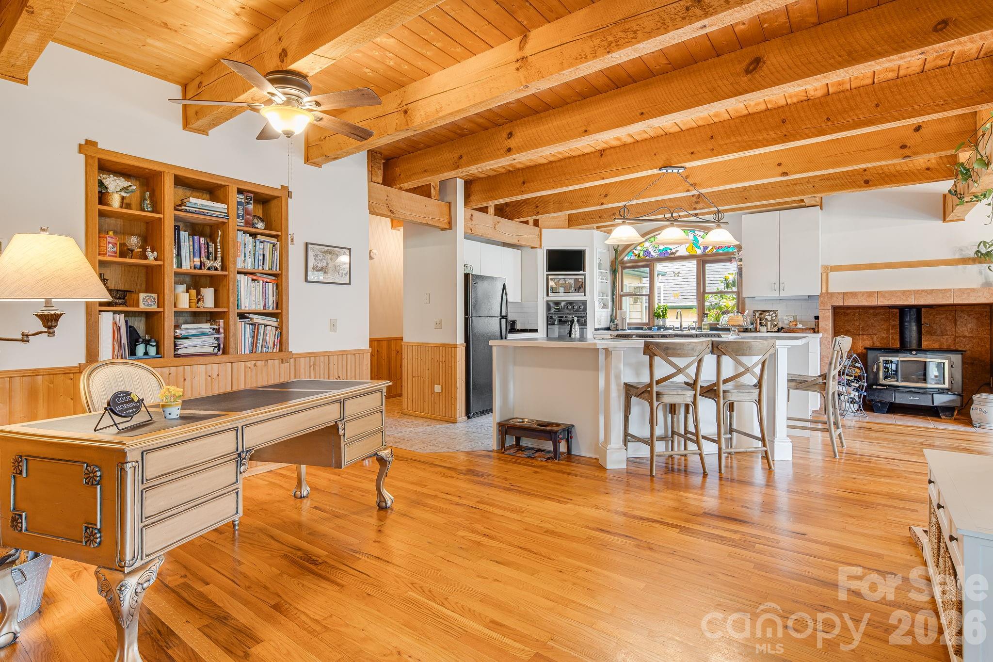 200 Black Hawk Trail Property Photo 5