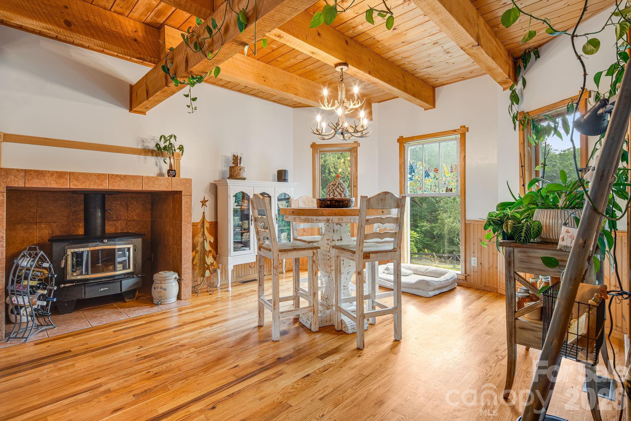 200 Black Hawk Trail Property Photo 7